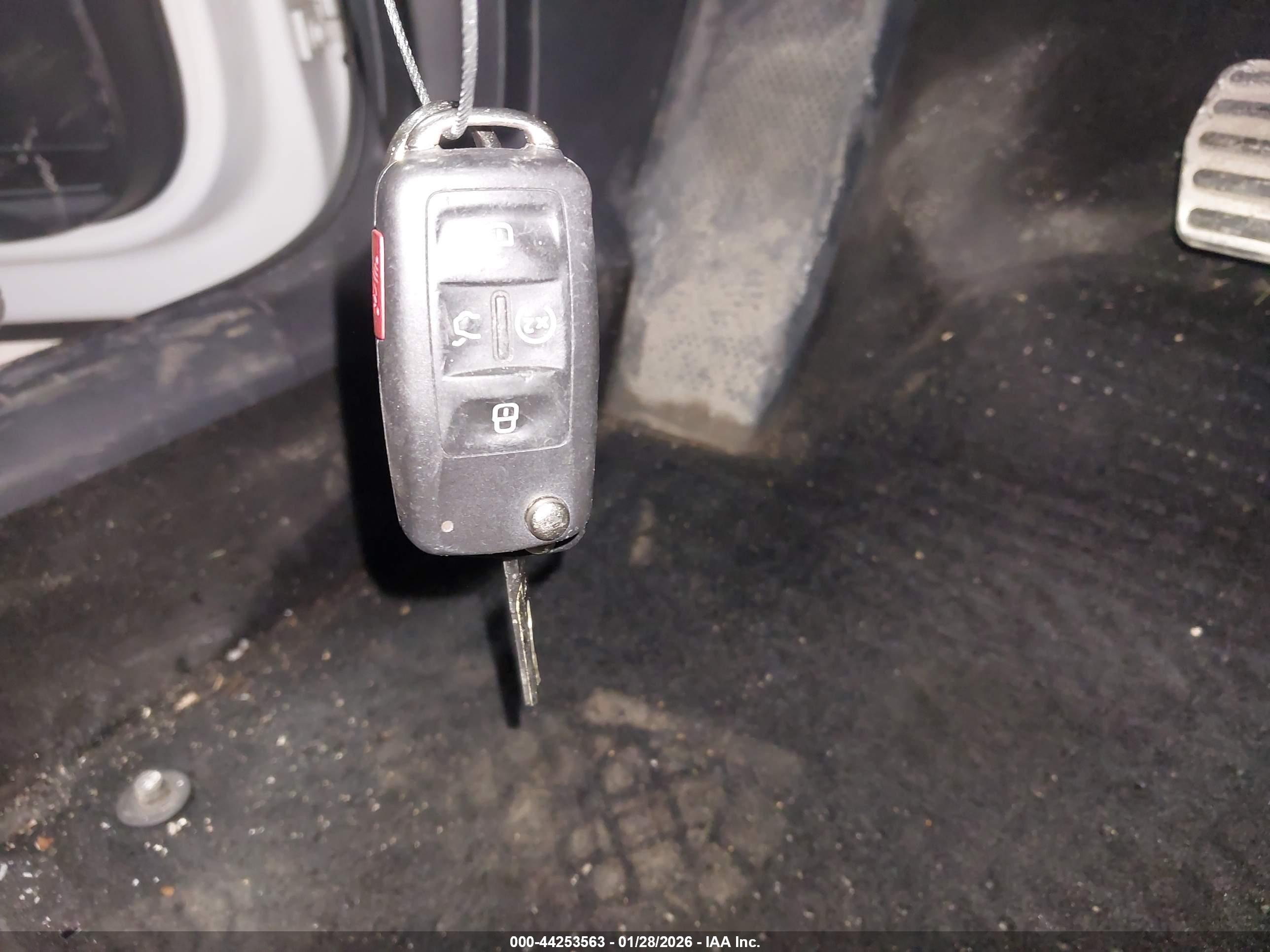 VOLKSWAGEN PASSAT image 11