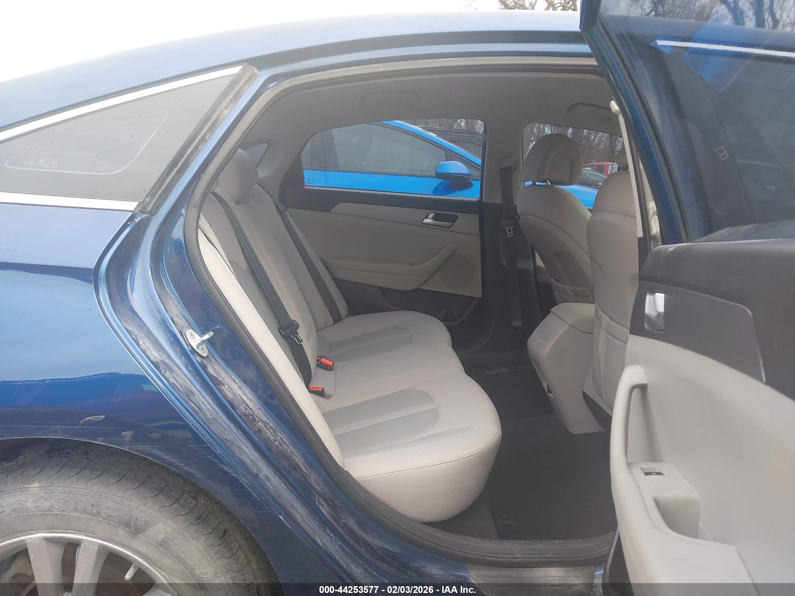 HYUNDAI SONATA image 8