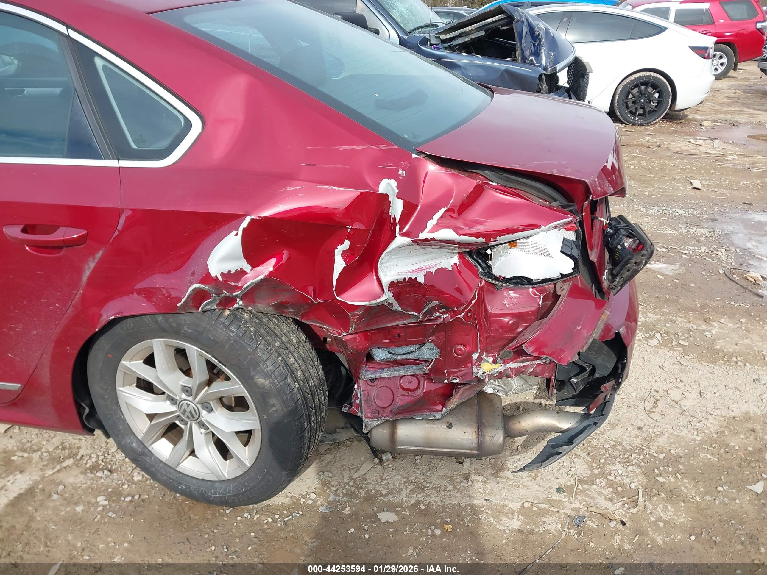 VOLKSWAGEN PASSAT image 6