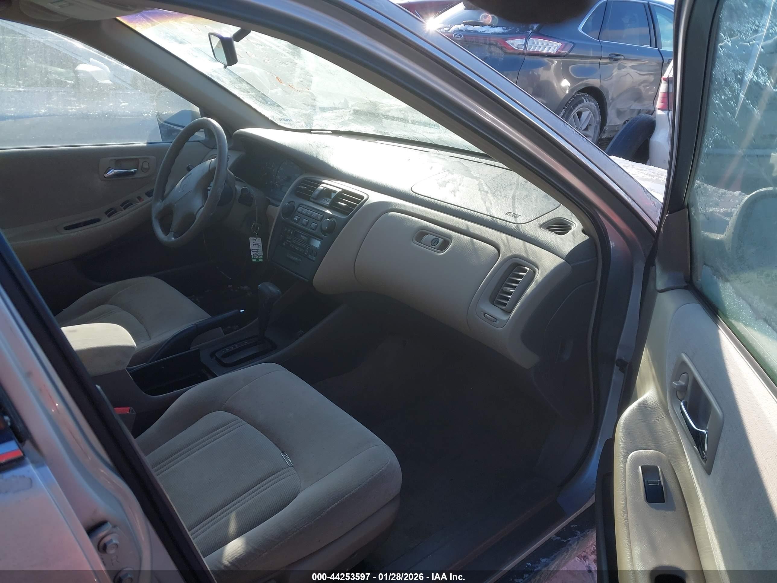 HONDA ACCORD image 5
