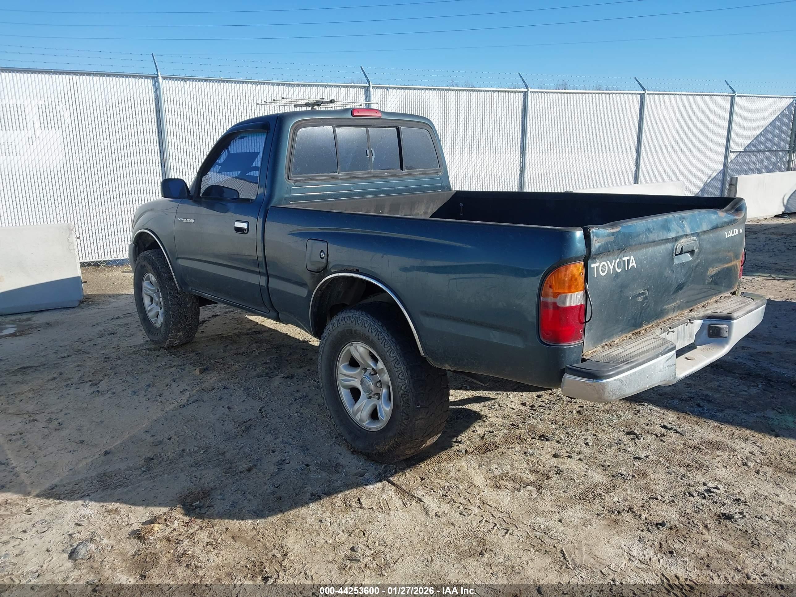 TOYOTA TACOMA image 3