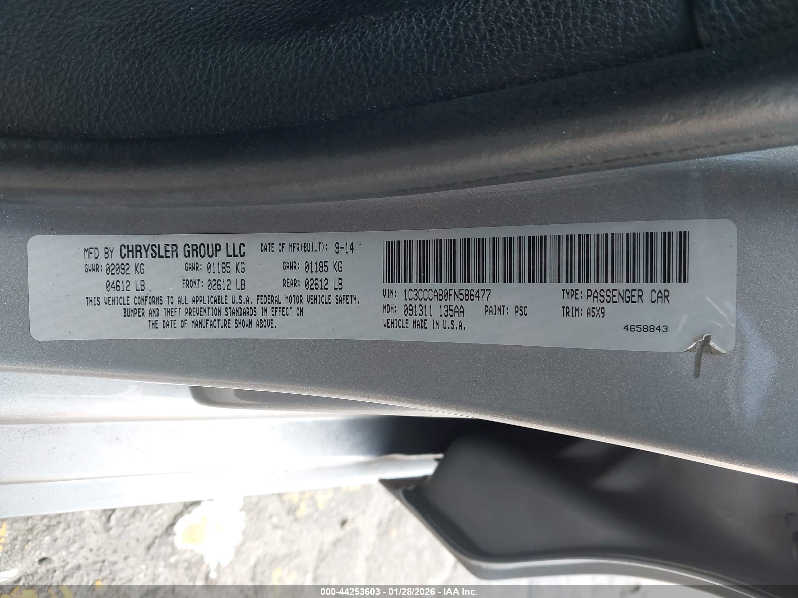 CHRYSLER 200 image 9