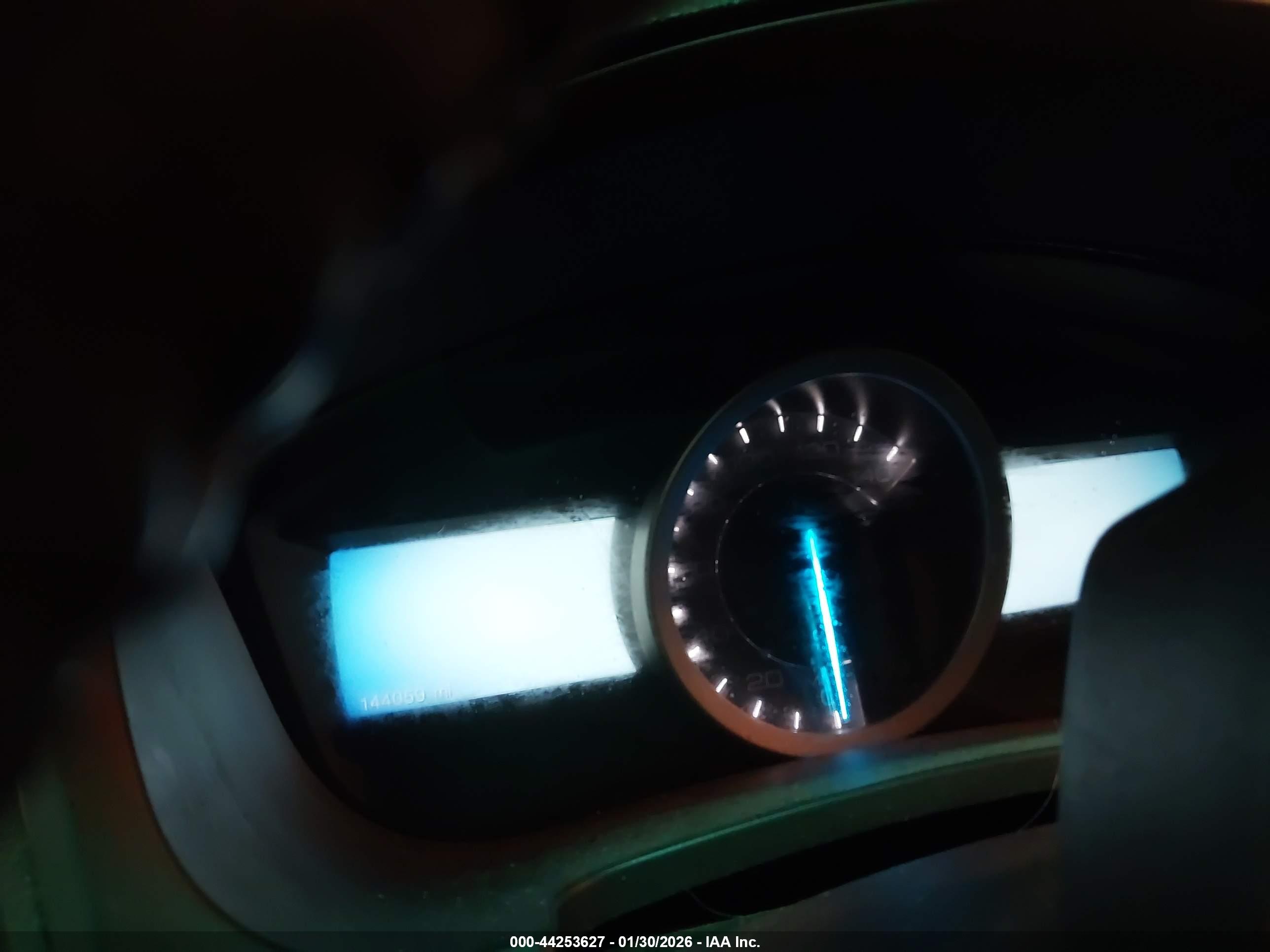 FORD EXPLORER image 7