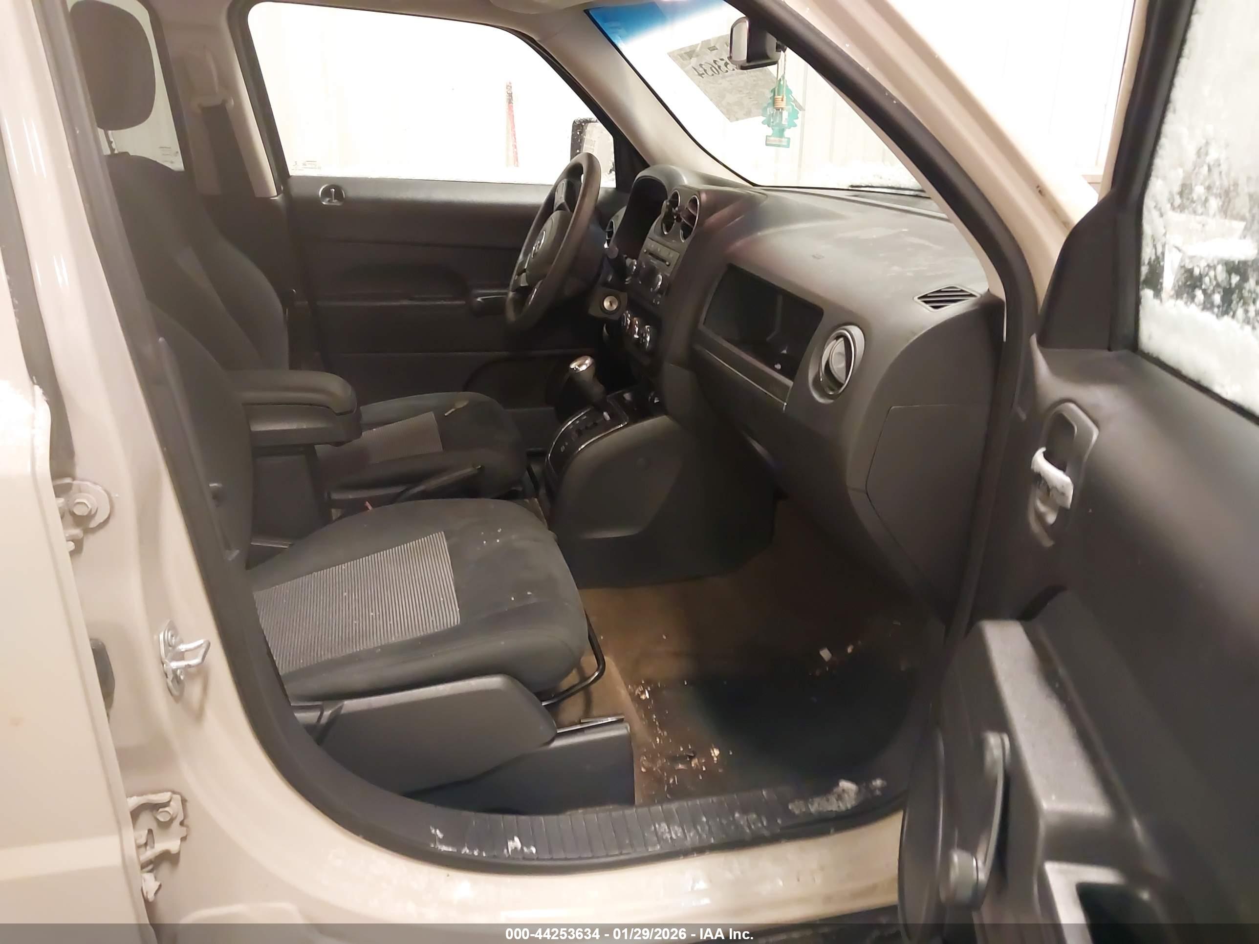 JEEP PATRIOT image 5