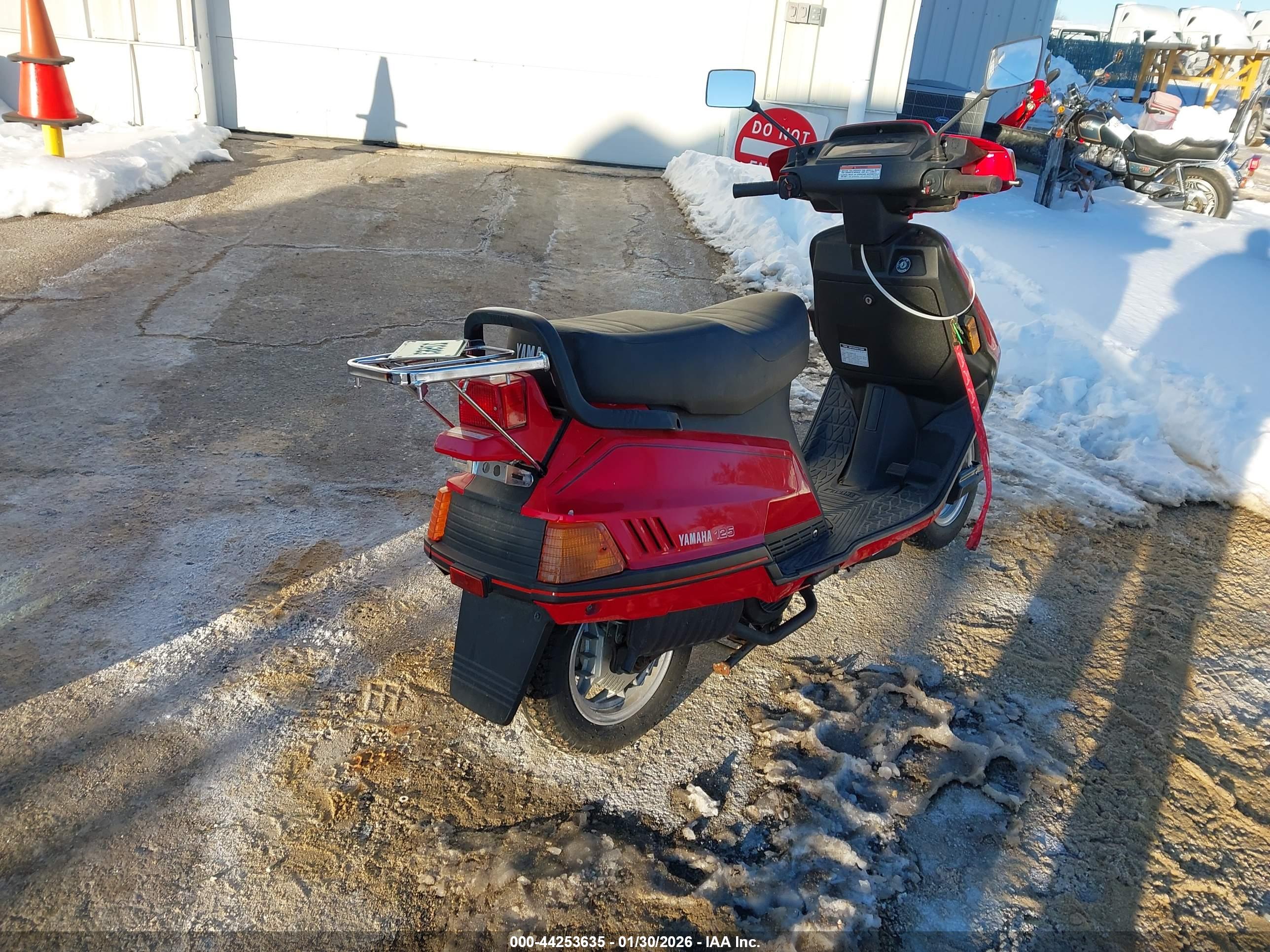 YAMAHA XC125 image 4