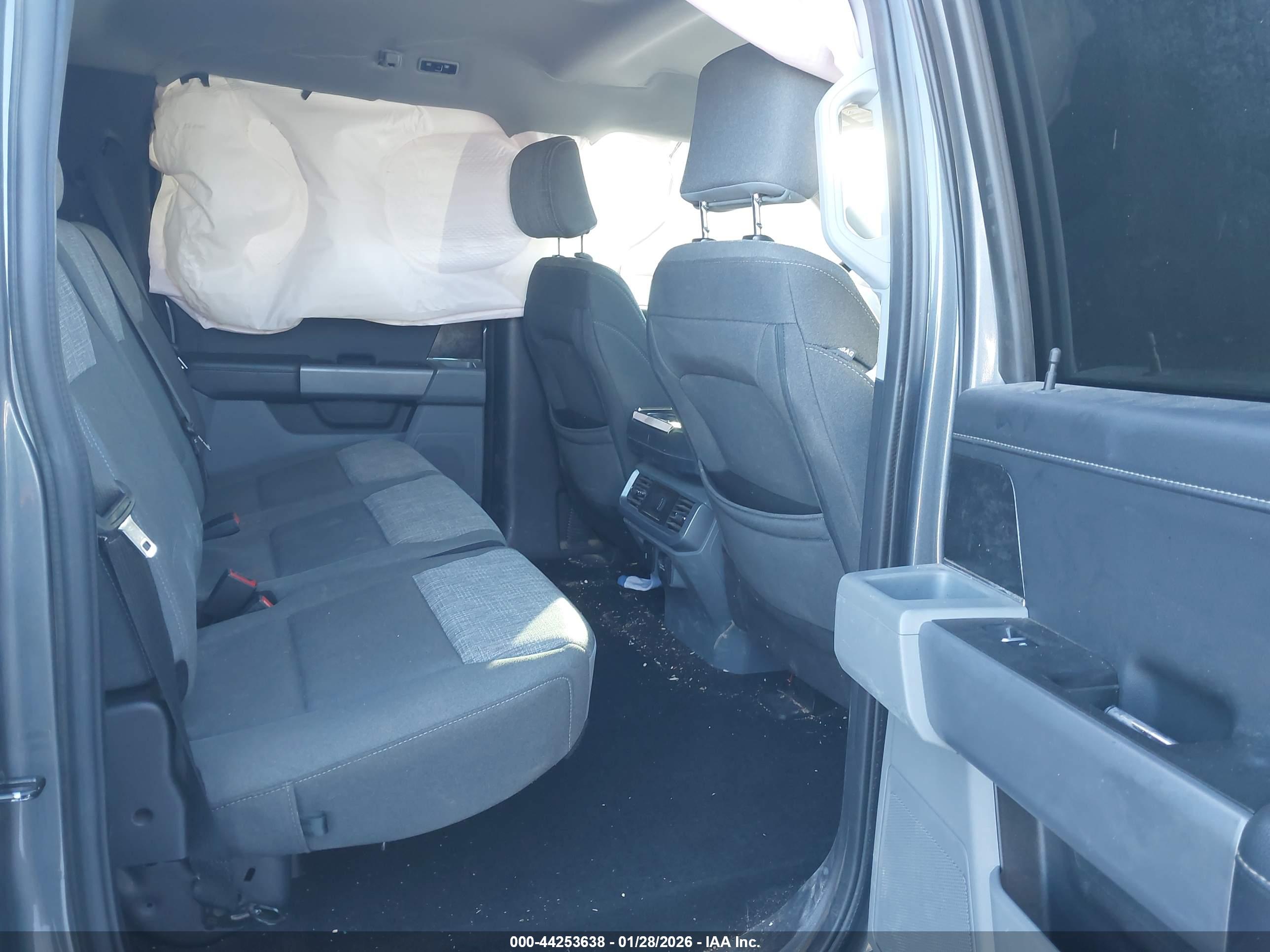 FORD F-150 image 8