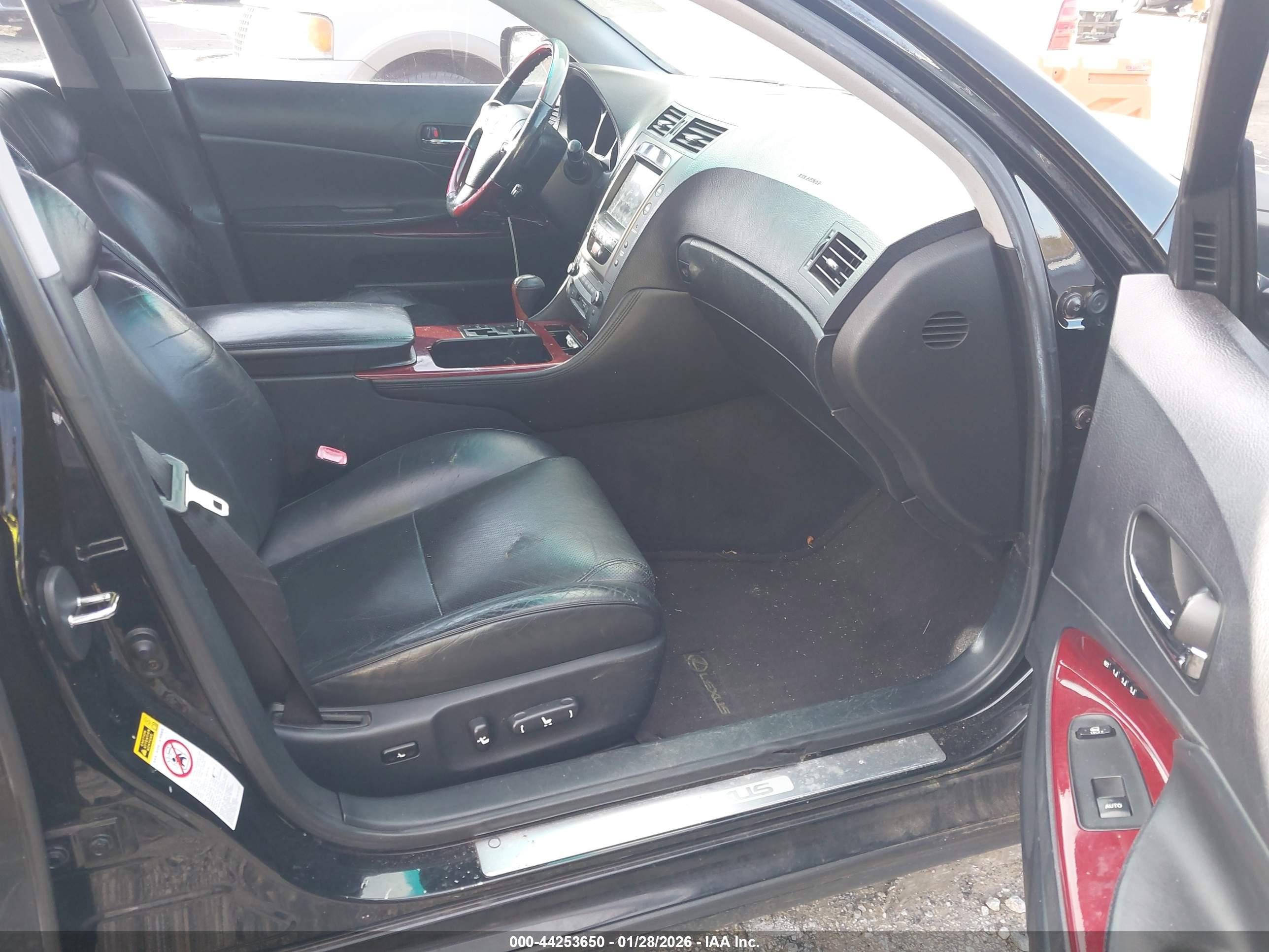 LEXUS GS image 5