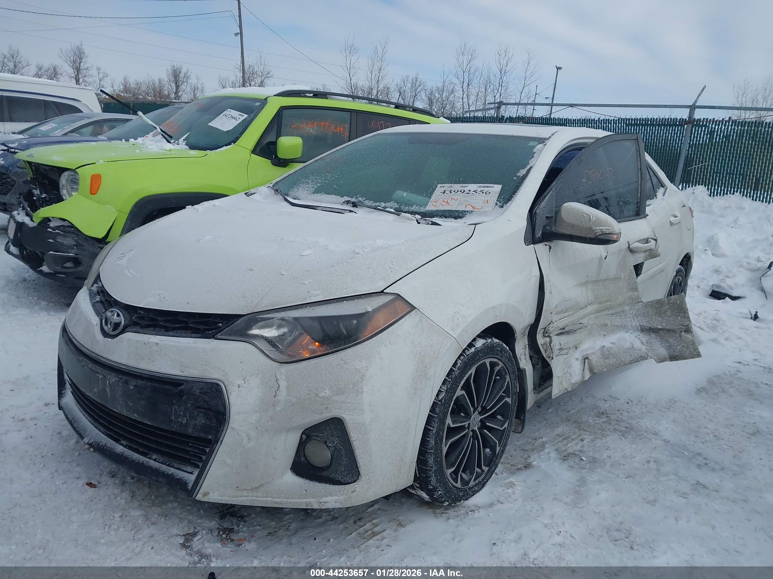 TOYOTA COROLLA image 2