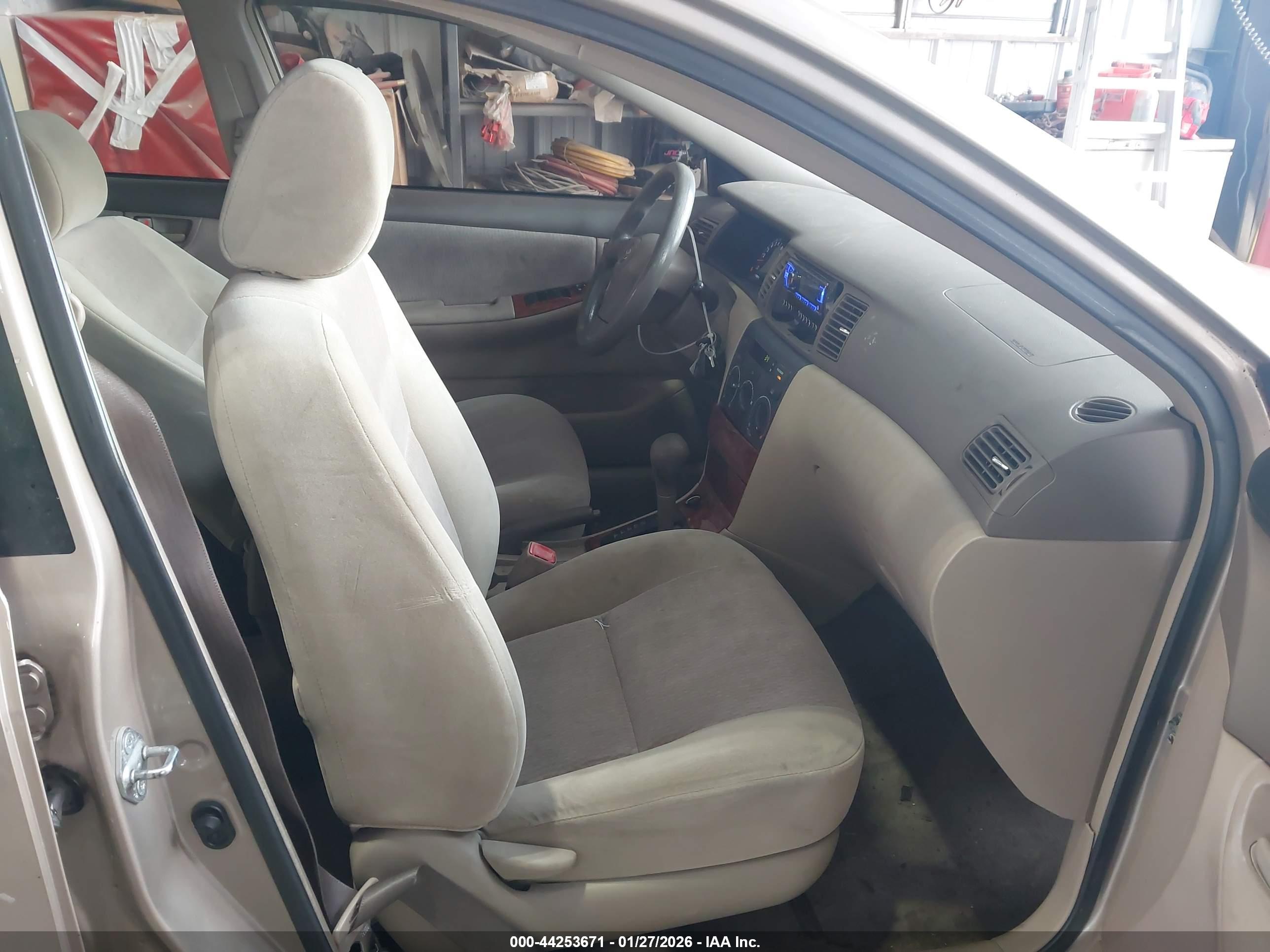 TOYOTA COROLLA image 5