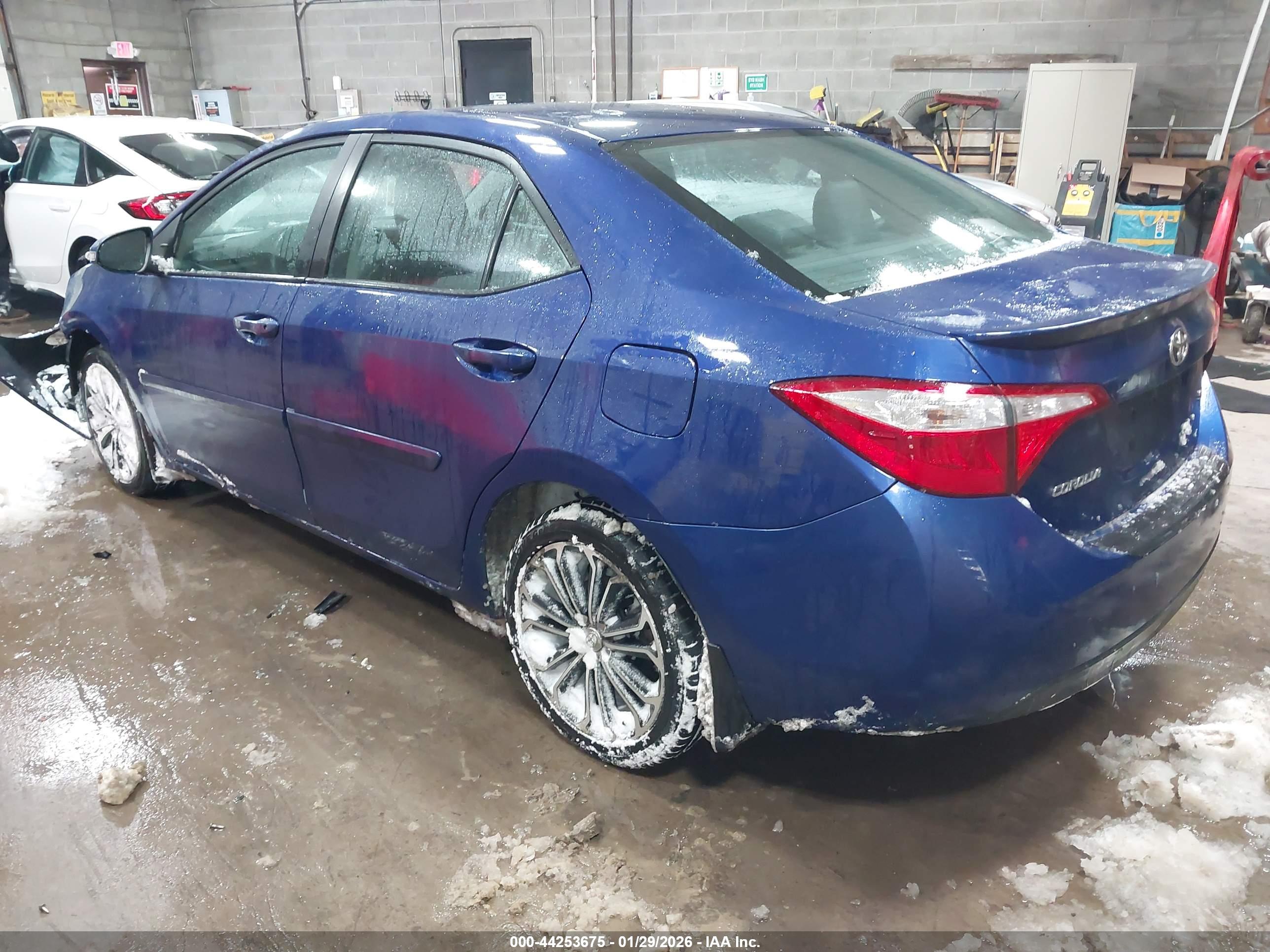 TOYOTA COROLLA image 3