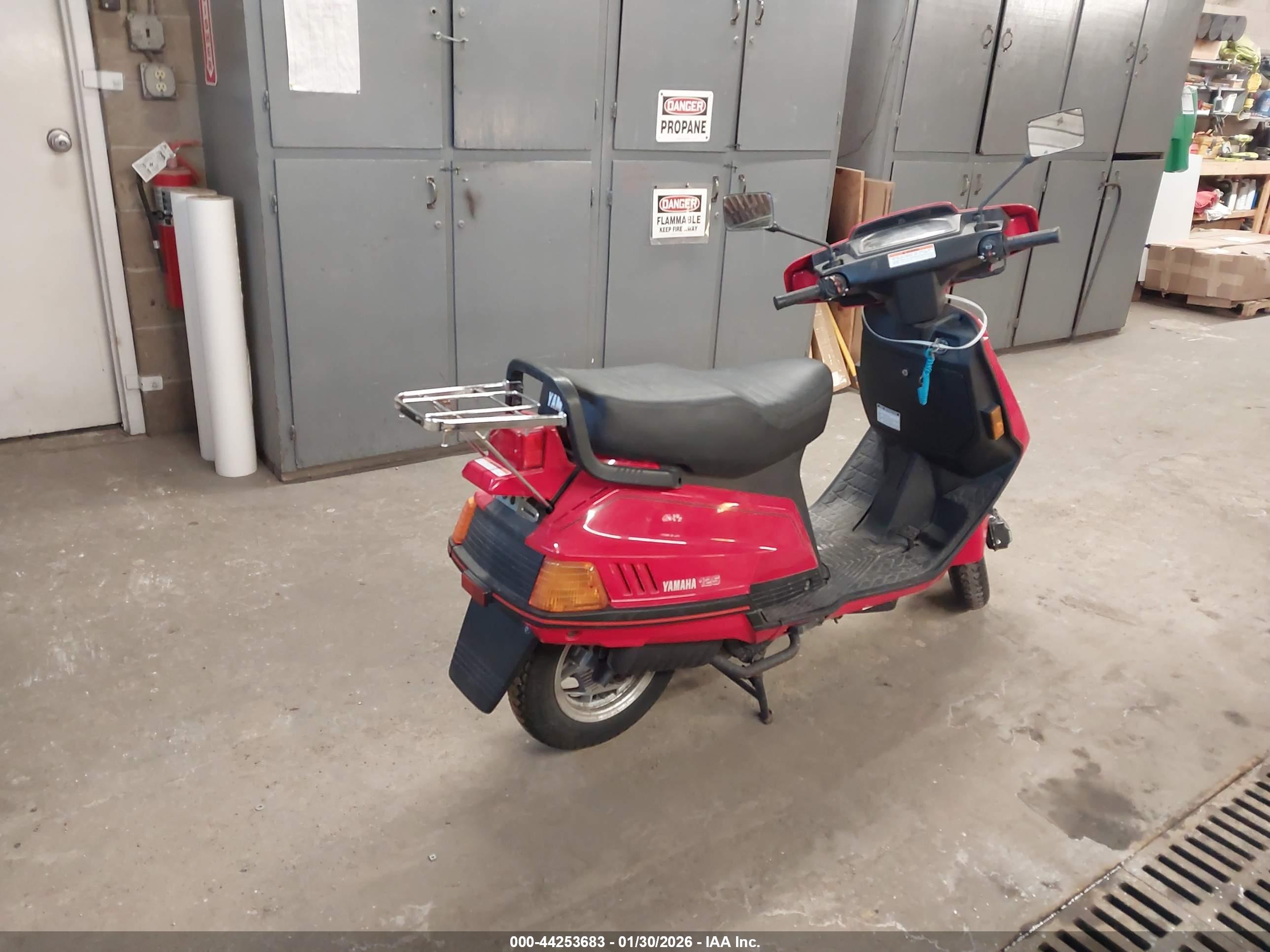 YAMAHA XC125 image 4