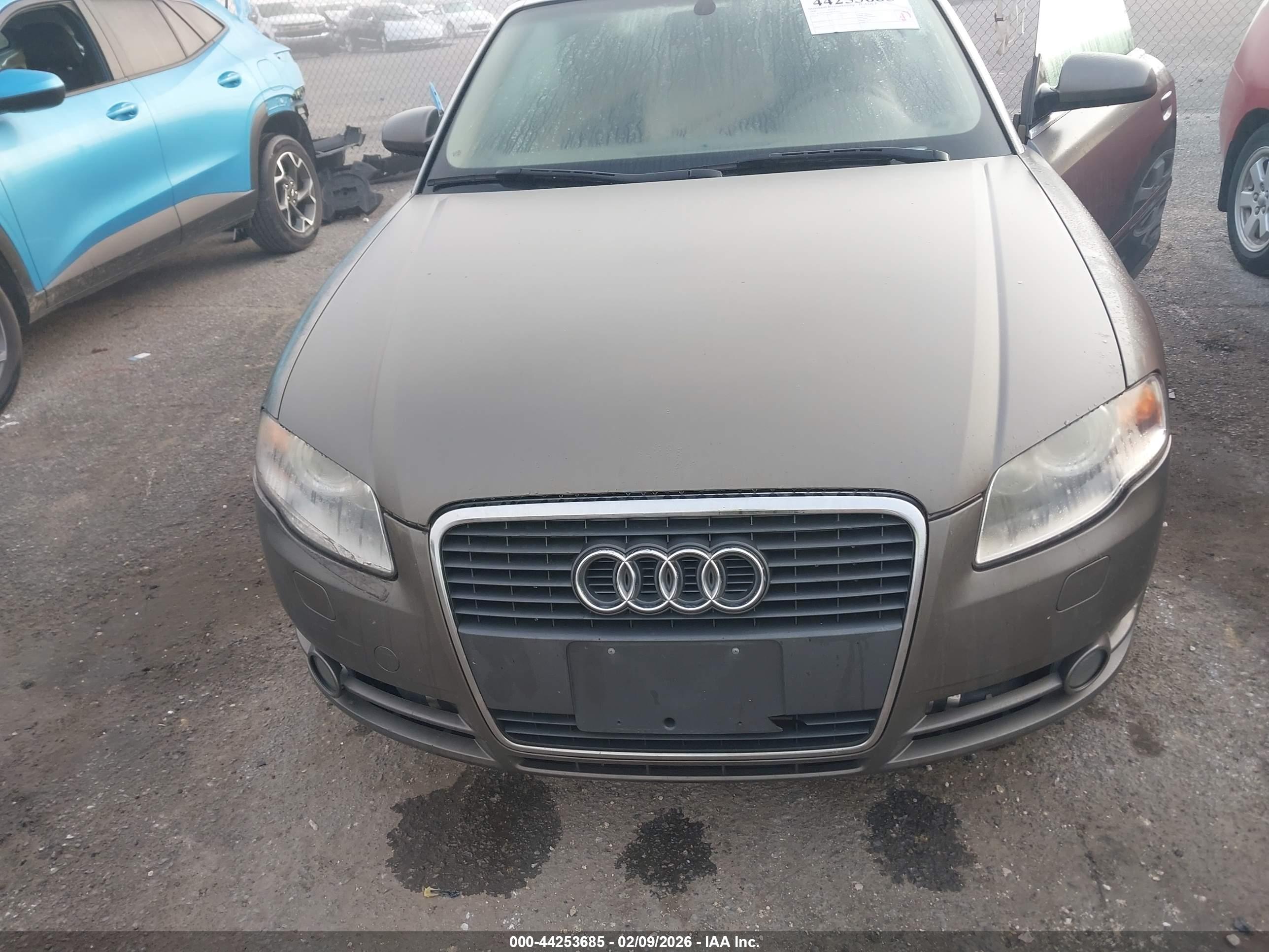 AUDI A4 image 10