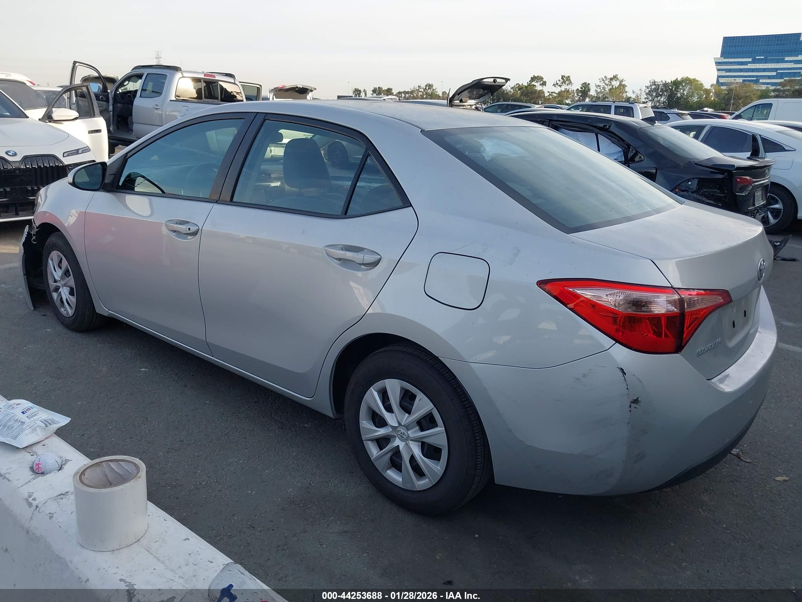 TOYOTA COROLLA image 3