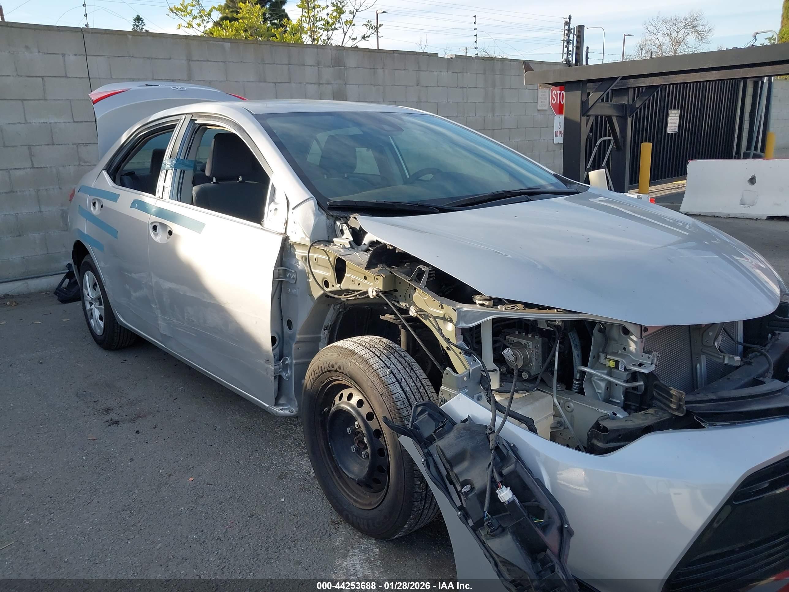 TOYOTA COROLLA image 6