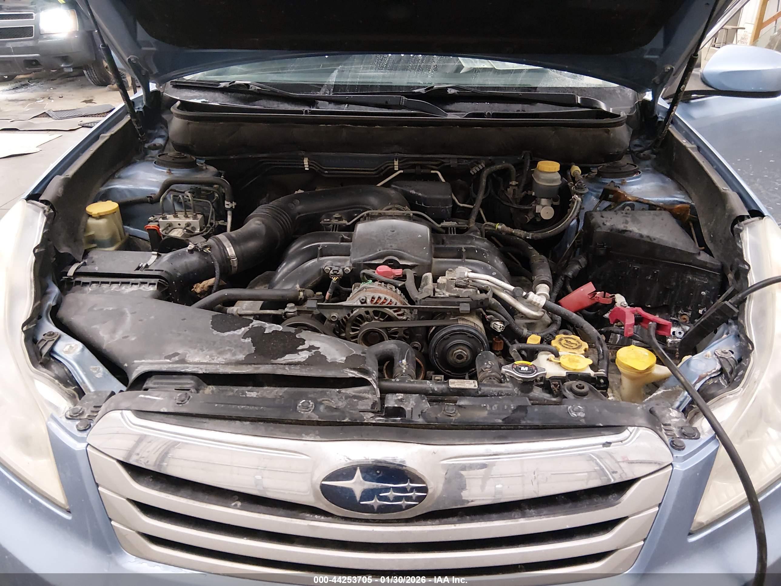 SUBARU OUTBACK image 10