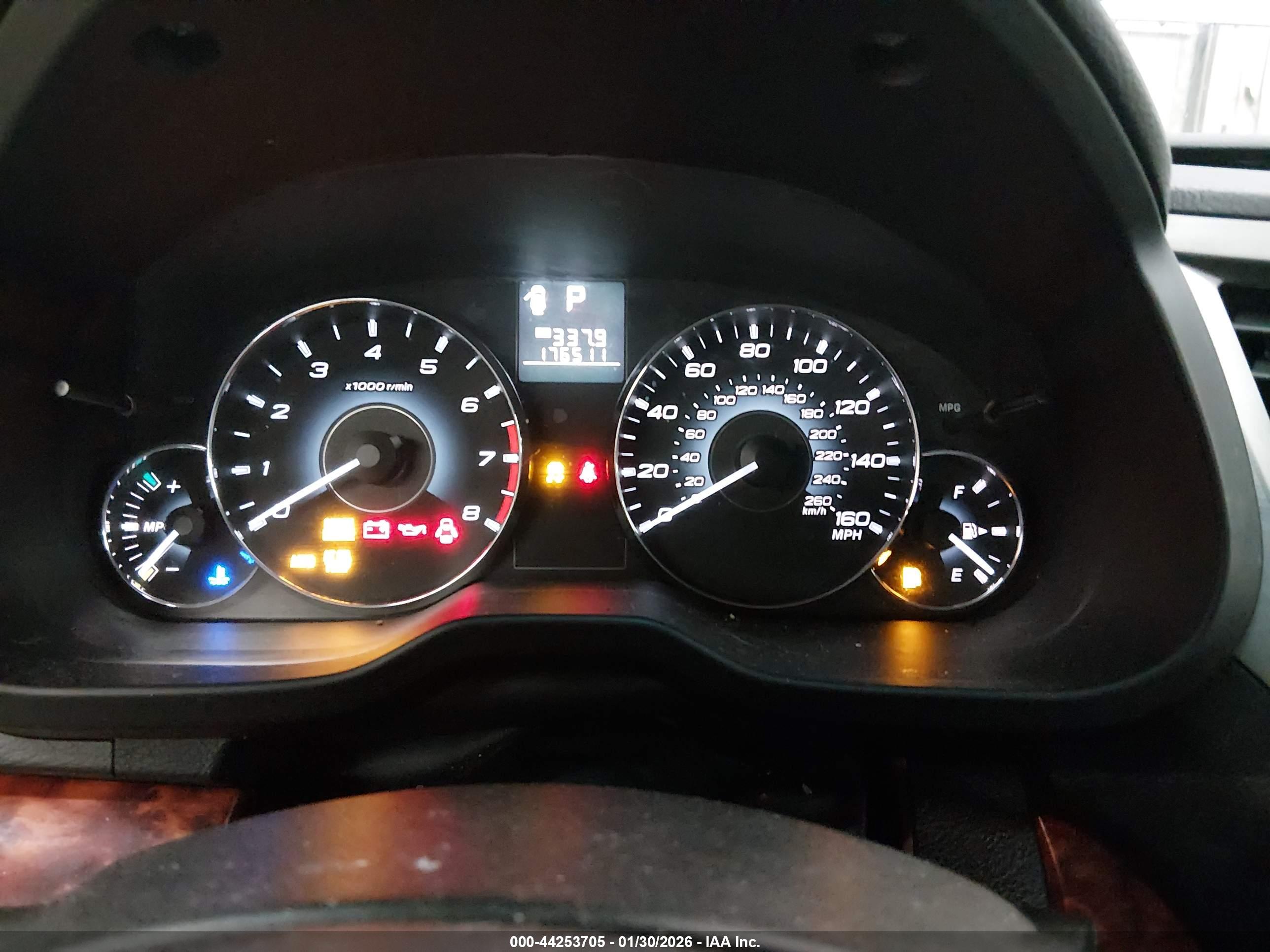 SUBARU OUTBACK image 7