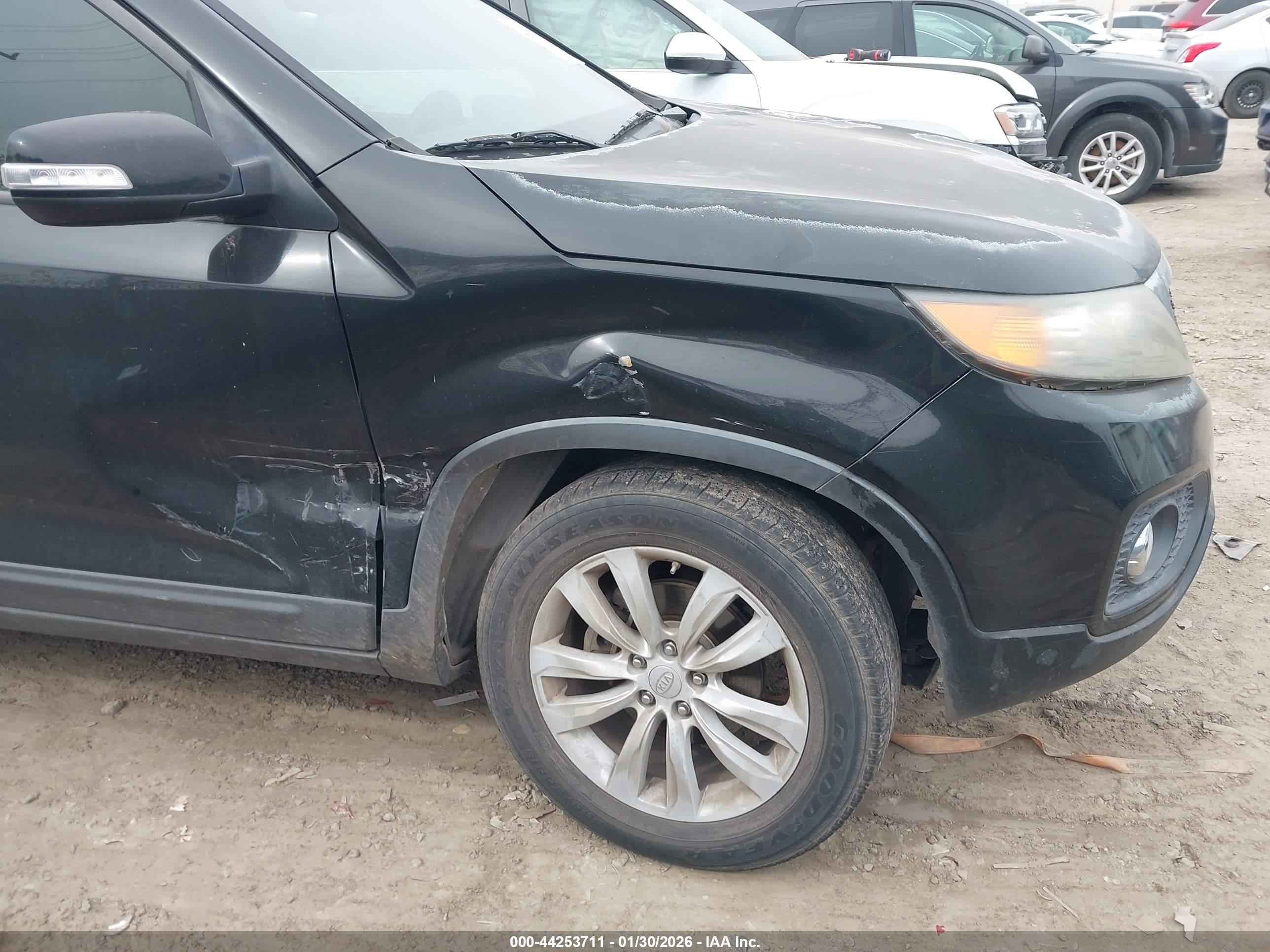 KIA SORENTO image 6
