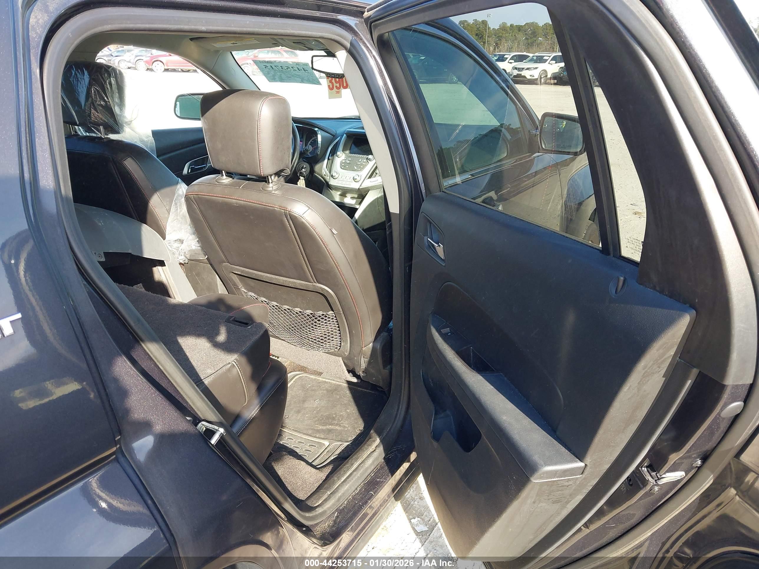 GMC TERRAIN image 8