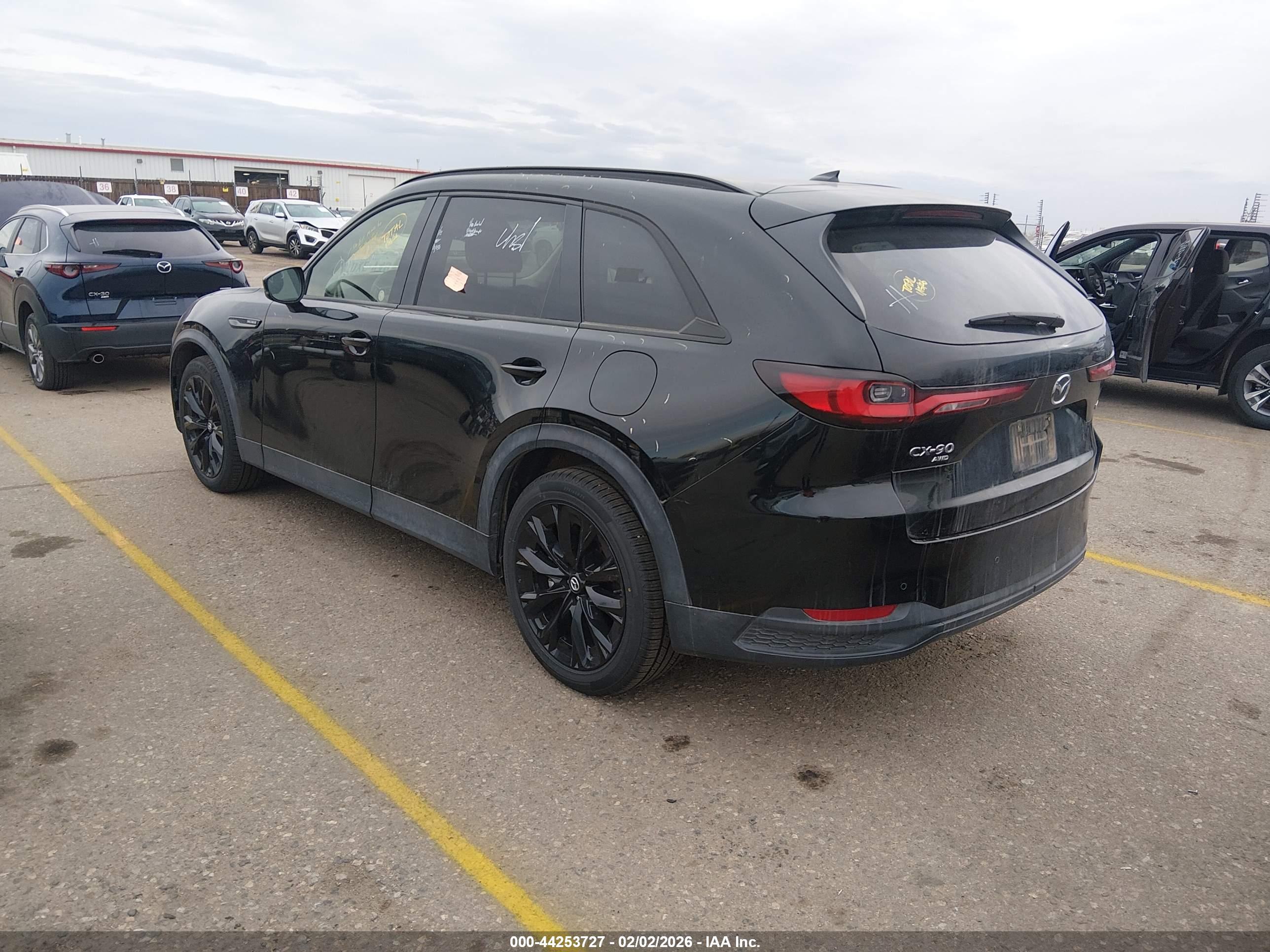 MAZDA CX-90 image 3