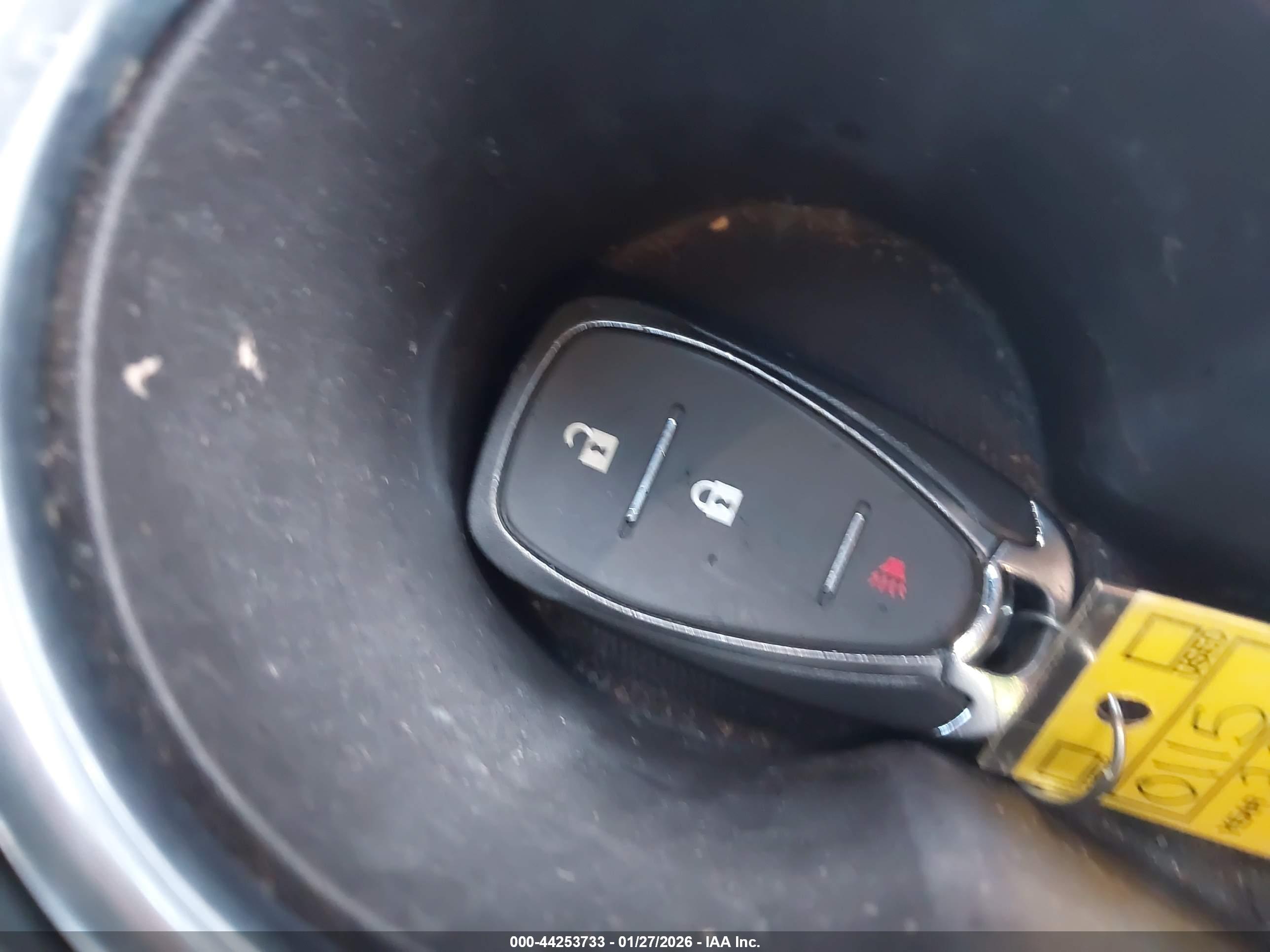 CHEVROLET EQUINOX image 11