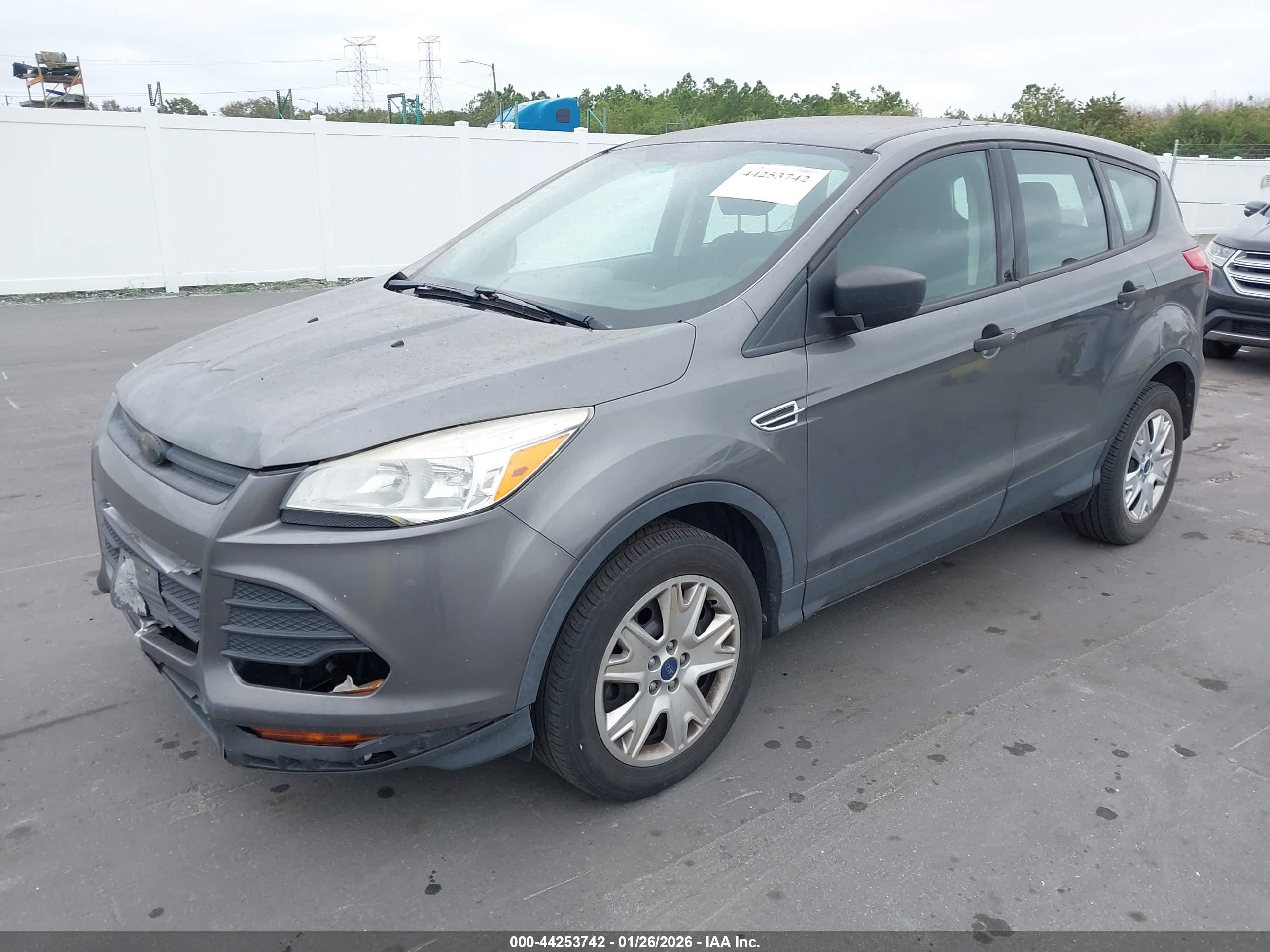 FORD ESCAPE image 2