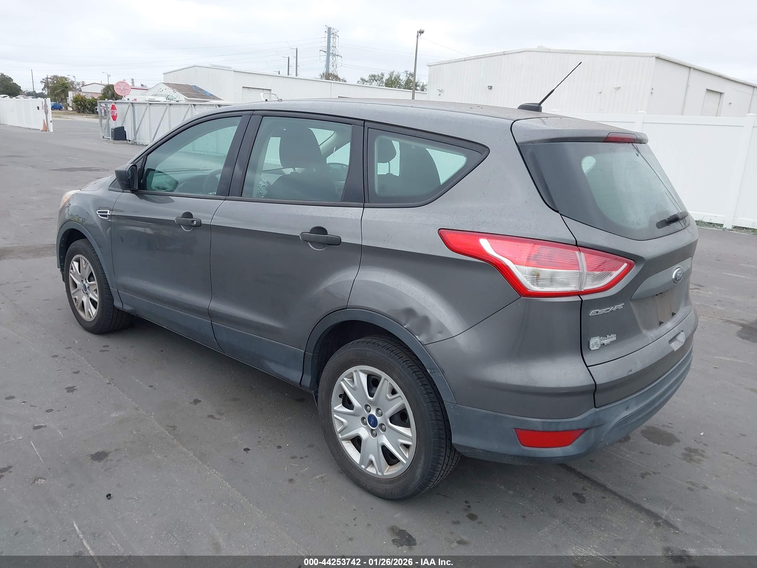 FORD ESCAPE image 3