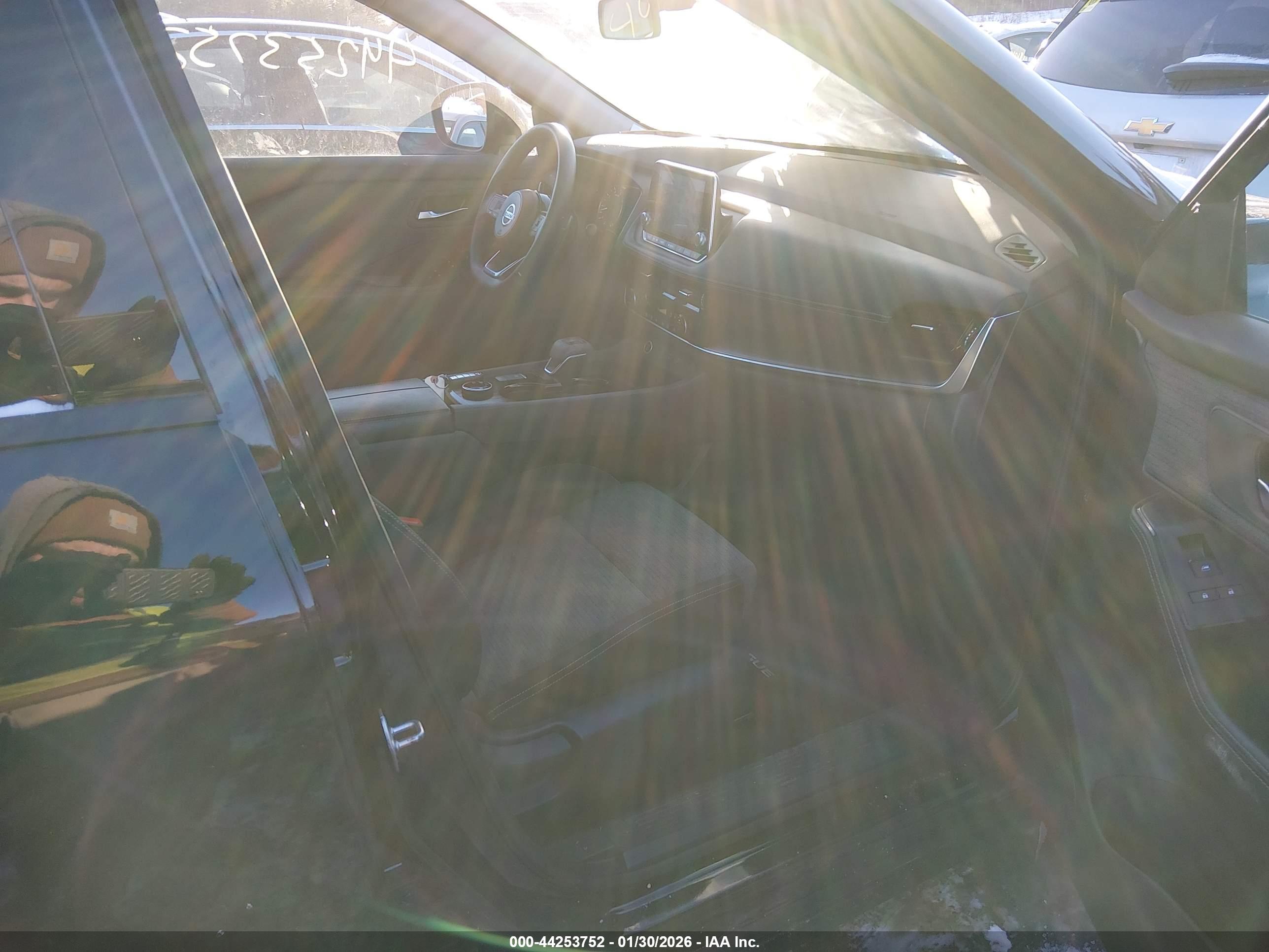 NISSAN ROGUE image 5