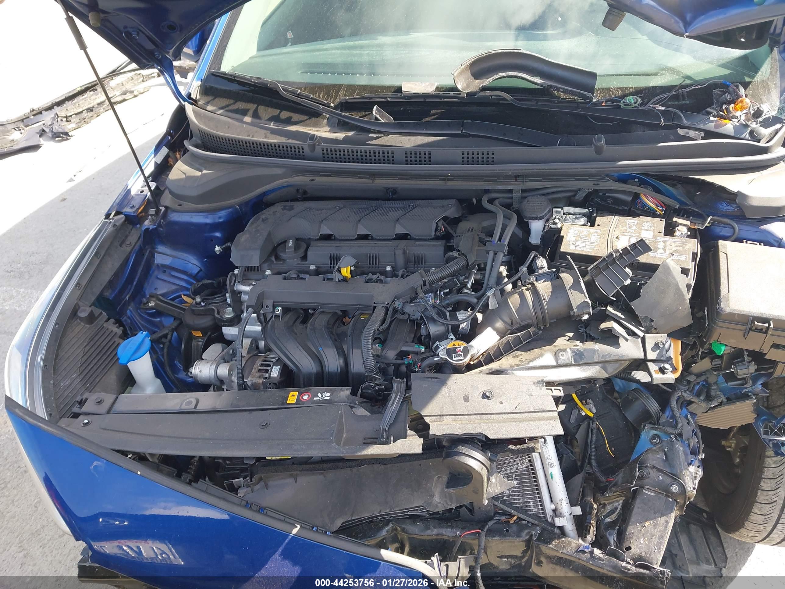 HYUNDAI ACCENT image 10