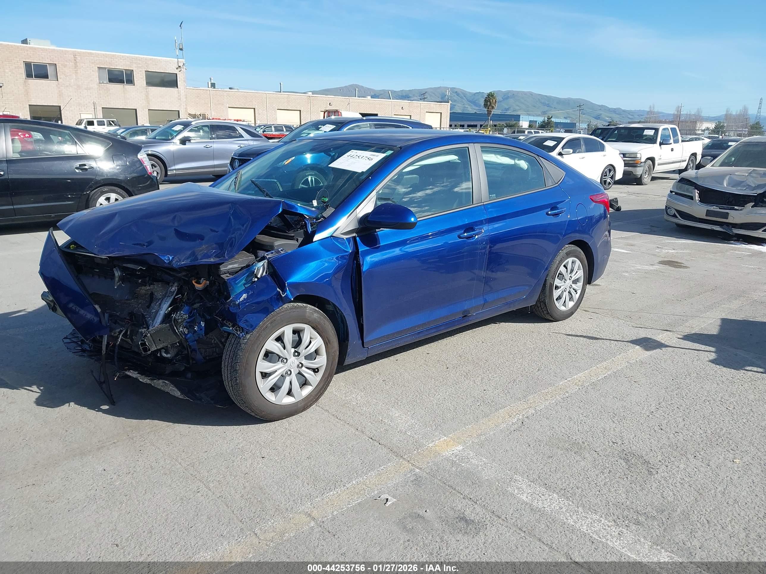 HYUNDAI ACCENT image 2