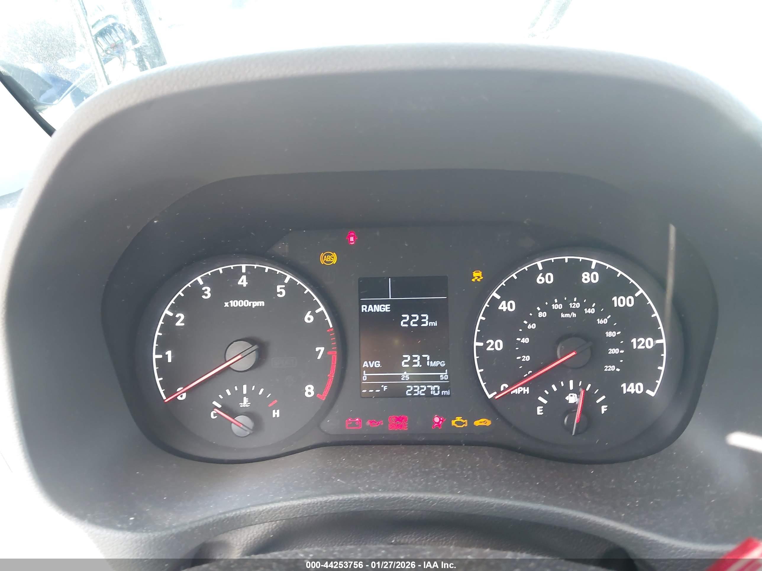 HYUNDAI ACCENT image 7