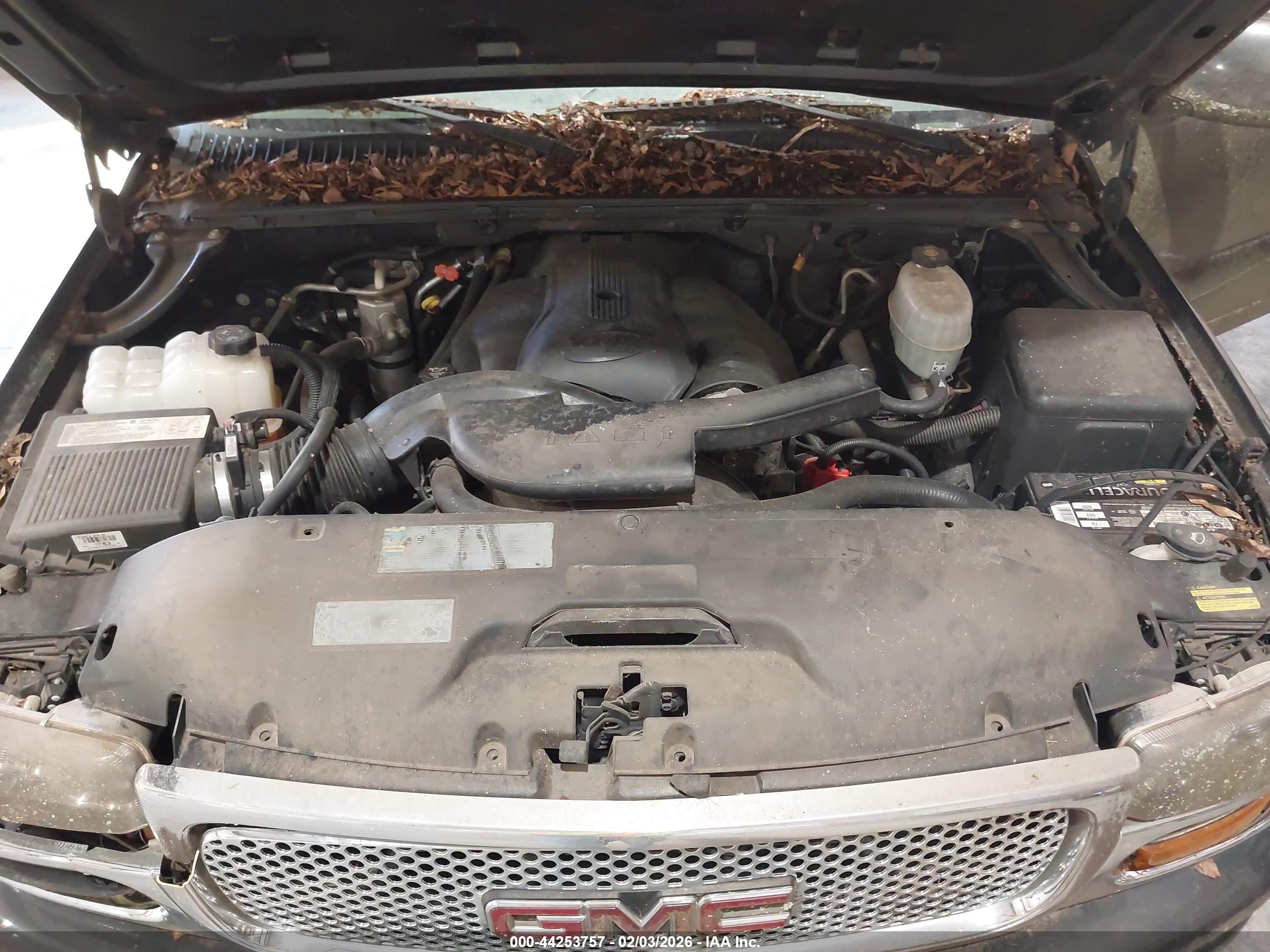 GMC YUKON image 10