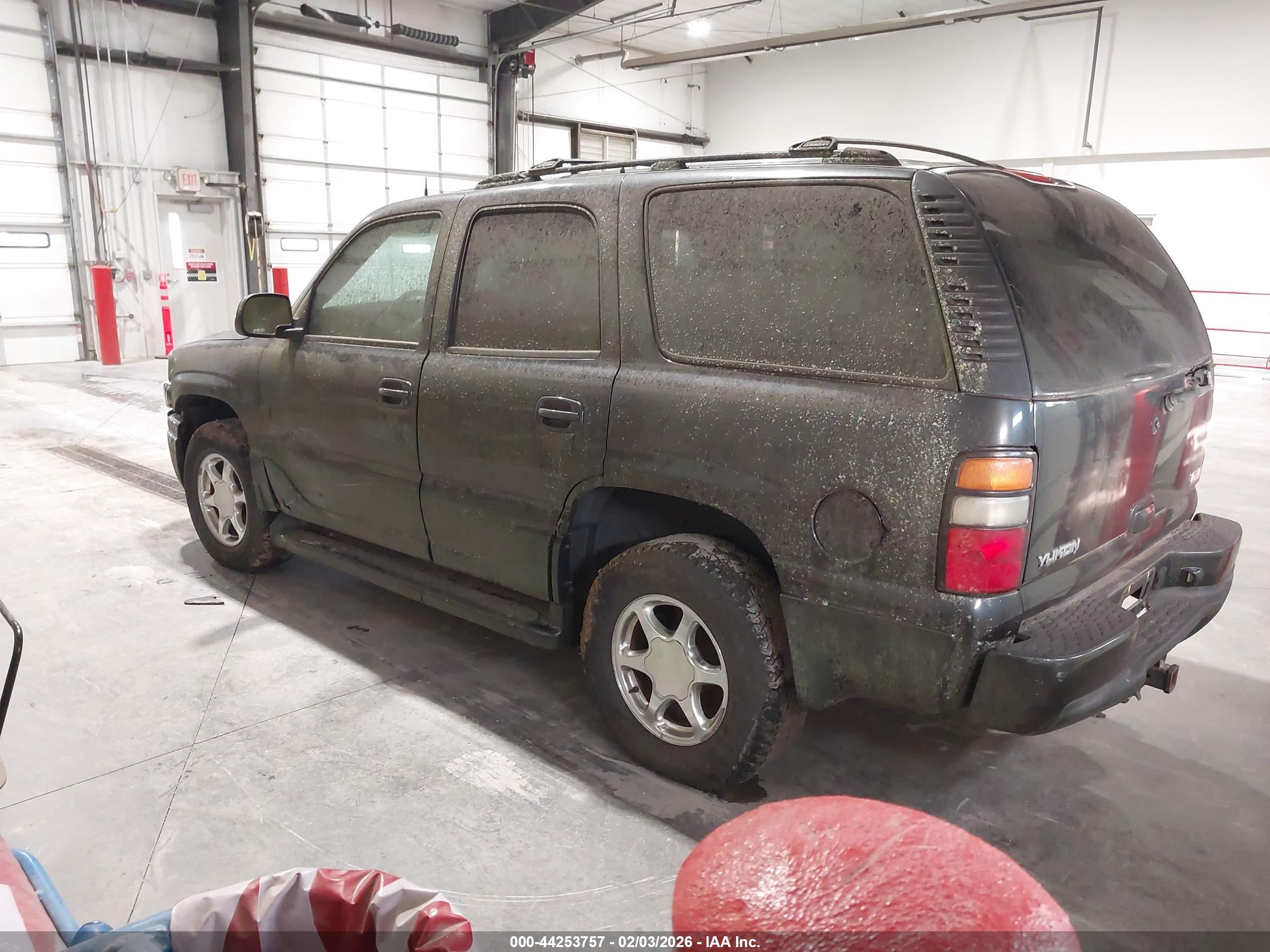 GMC YUKON image 3