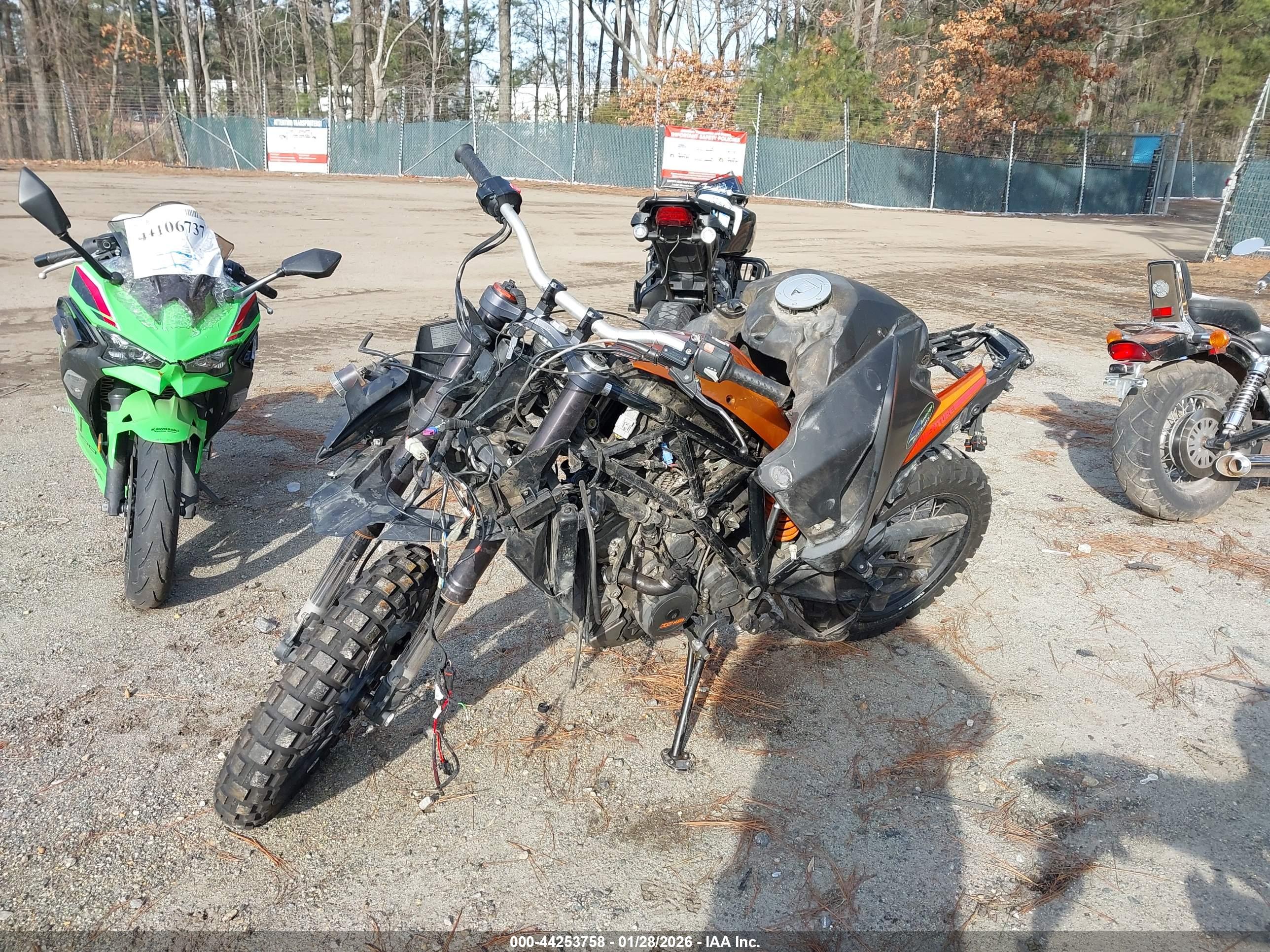 KTM 1190 image 2