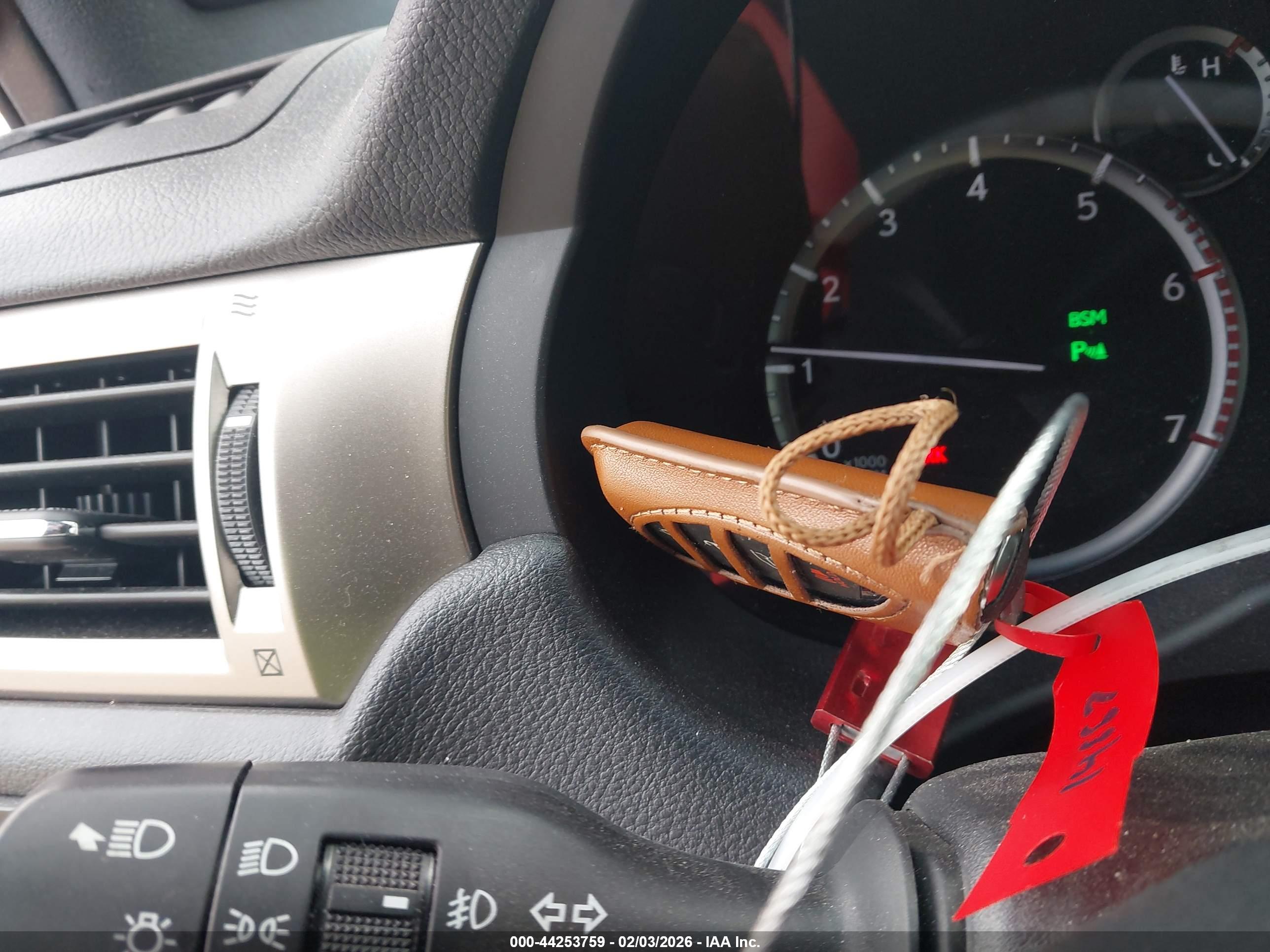 LEXUS GX image 11