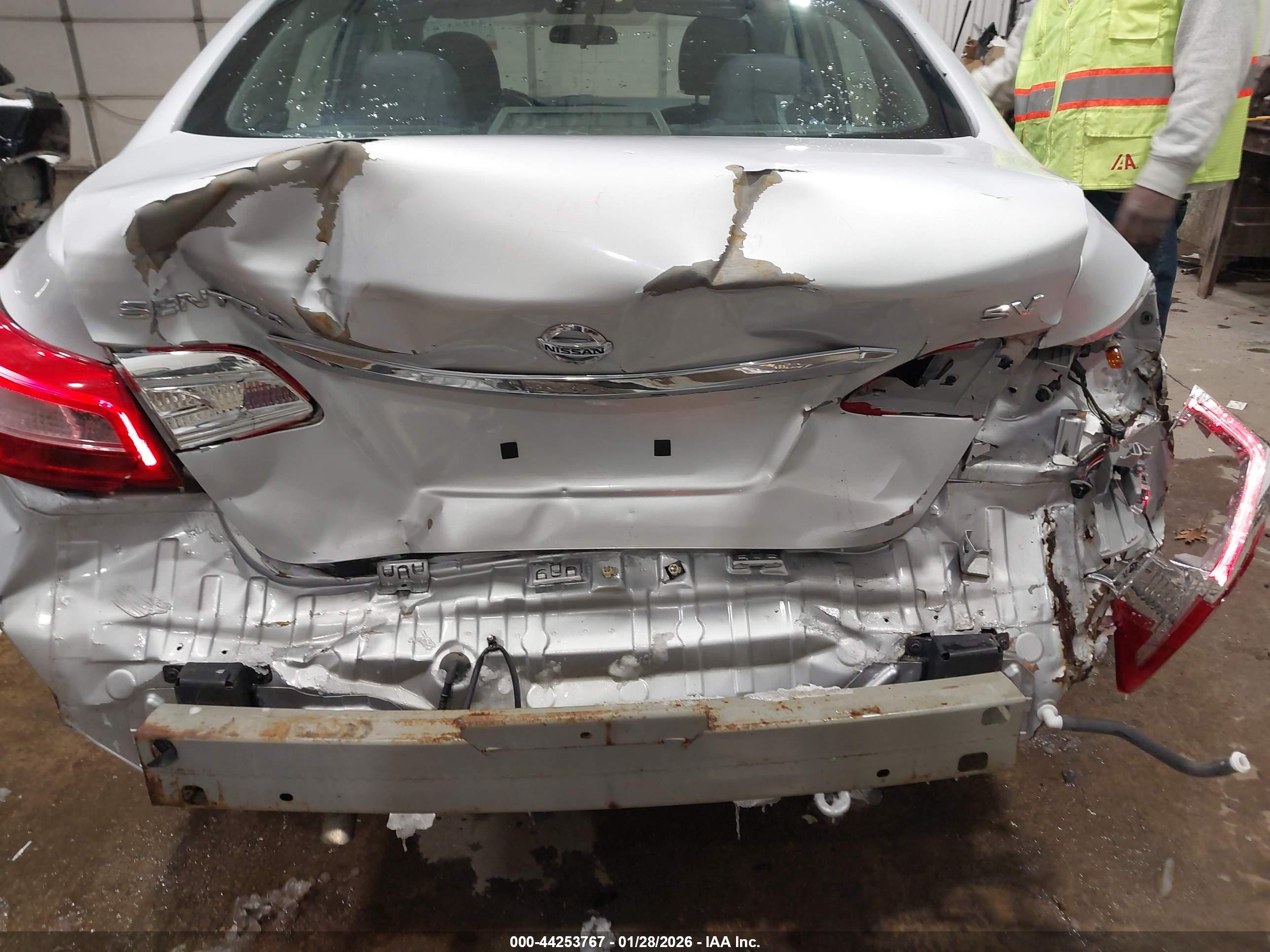 NISSAN SENTRA image 6