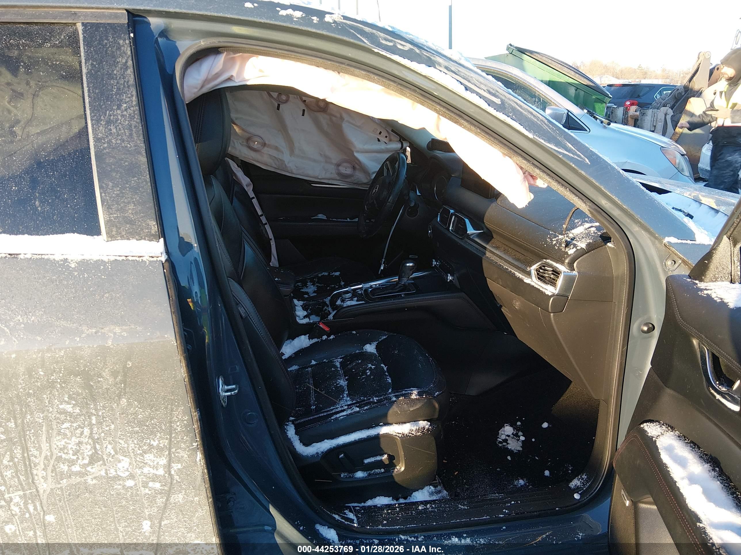 MAZDA CX-5 image 5