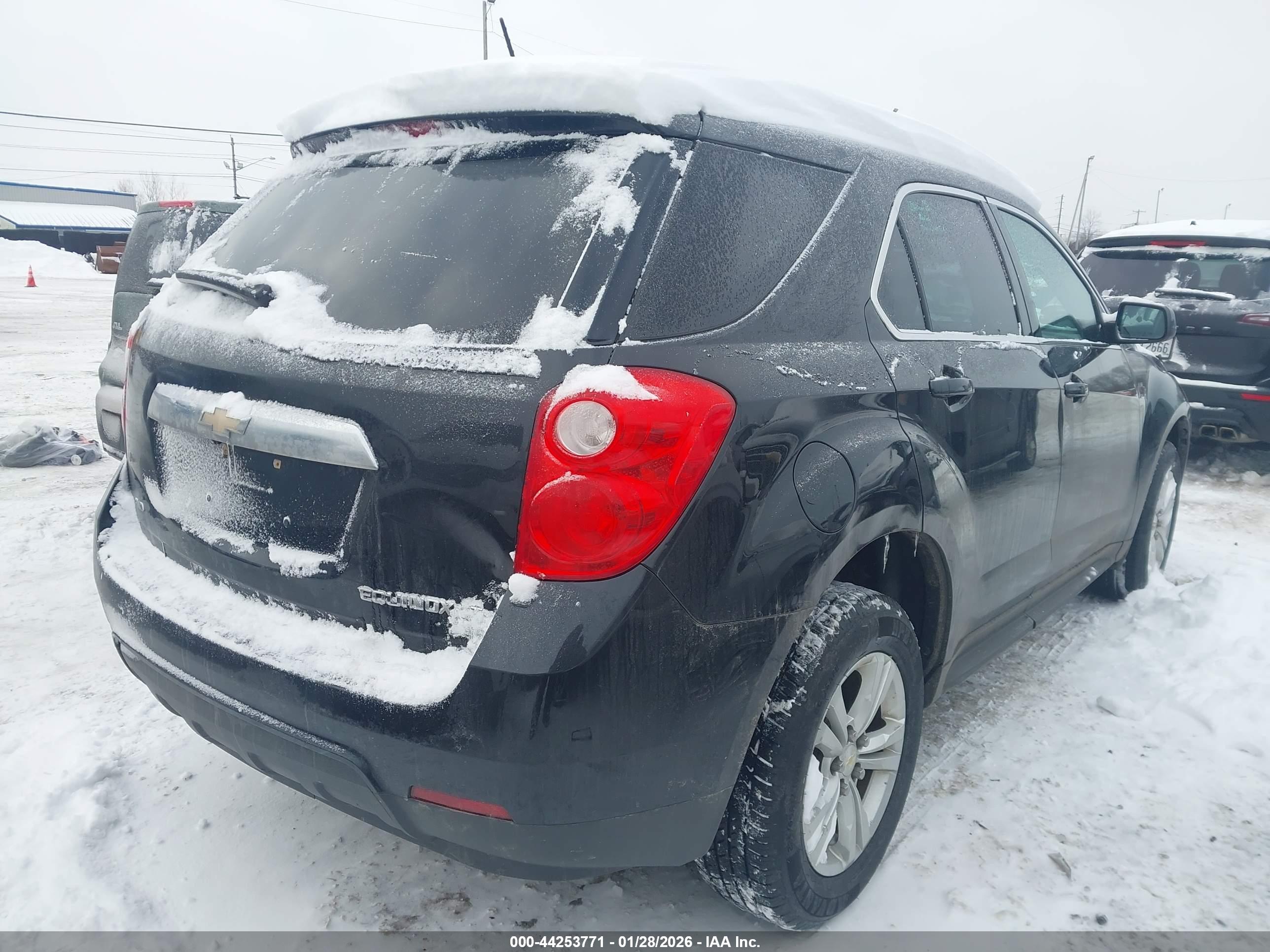 CHEVROLET EQUINOX image 4