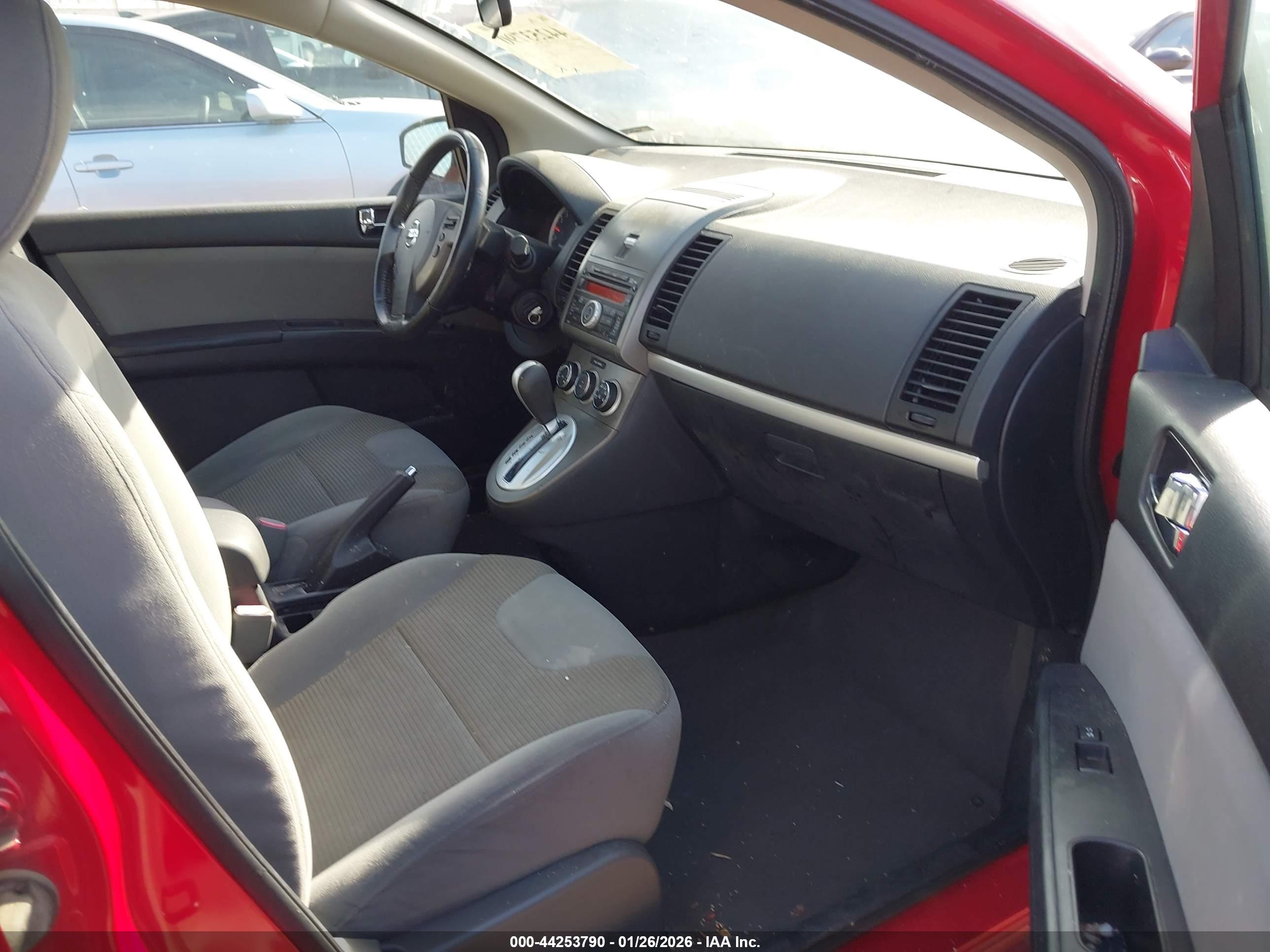 NISSAN SENTRA image 5