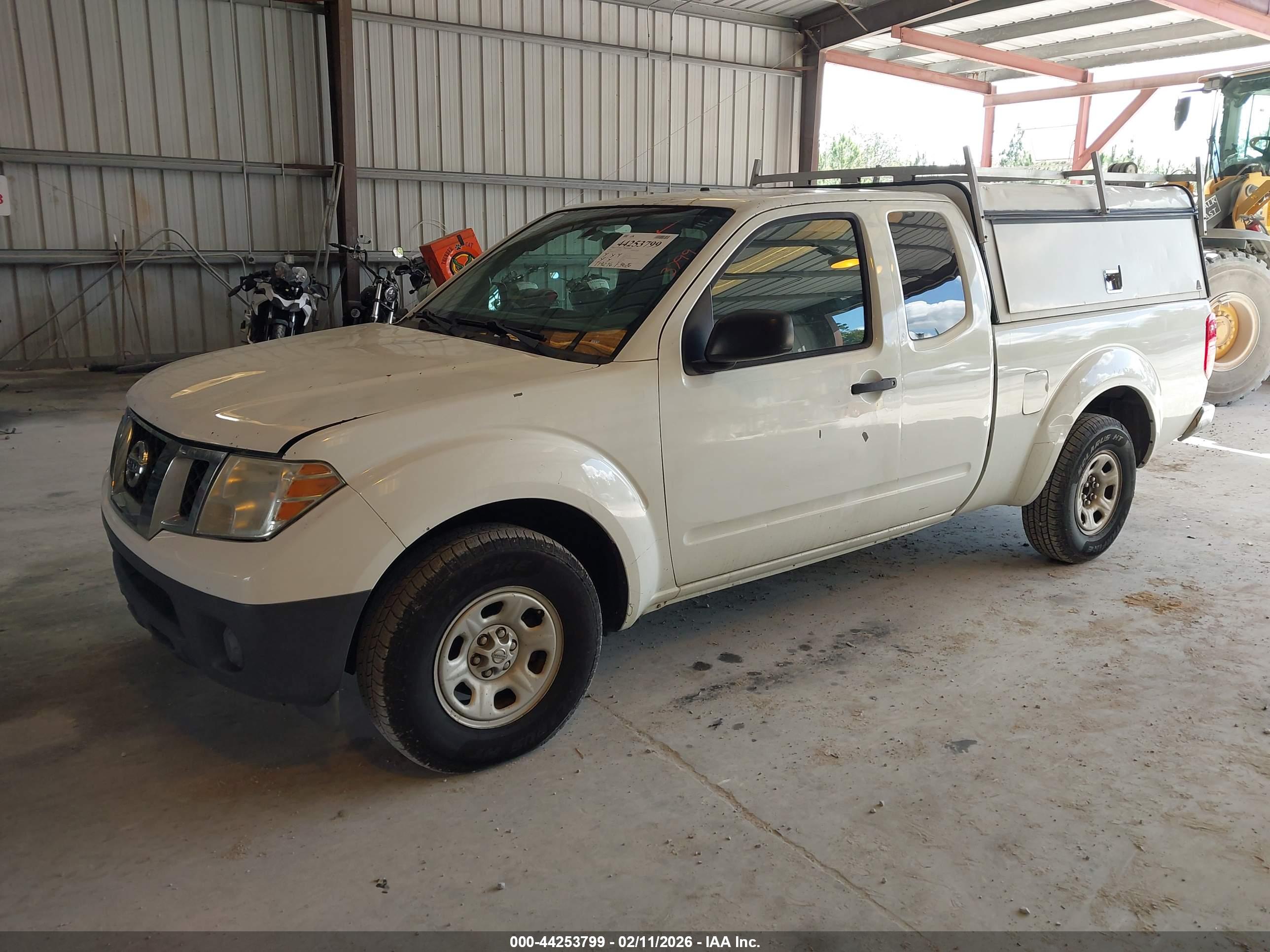 NISSAN FRONTIER image 2