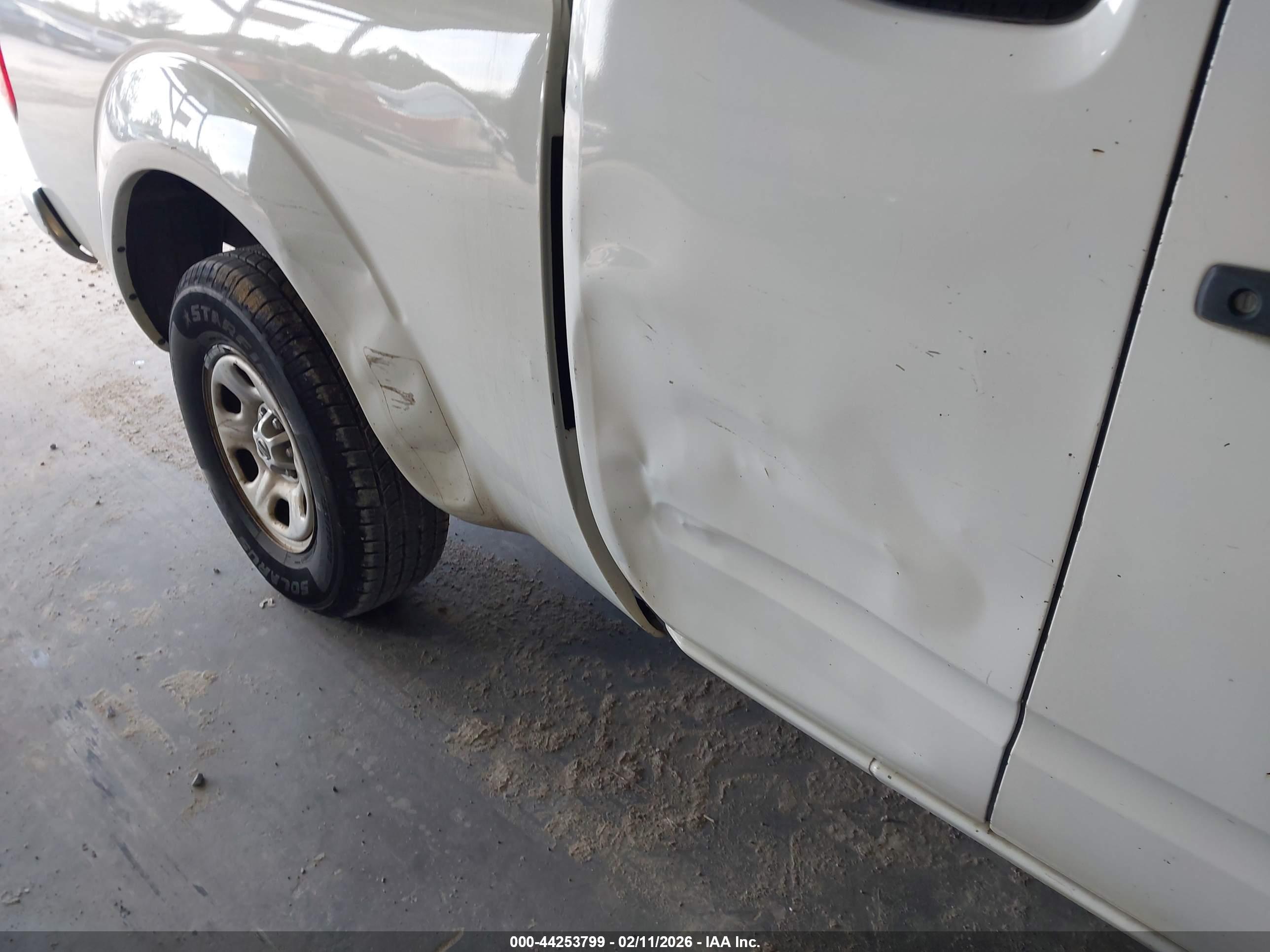 NISSAN FRONTIER image 6