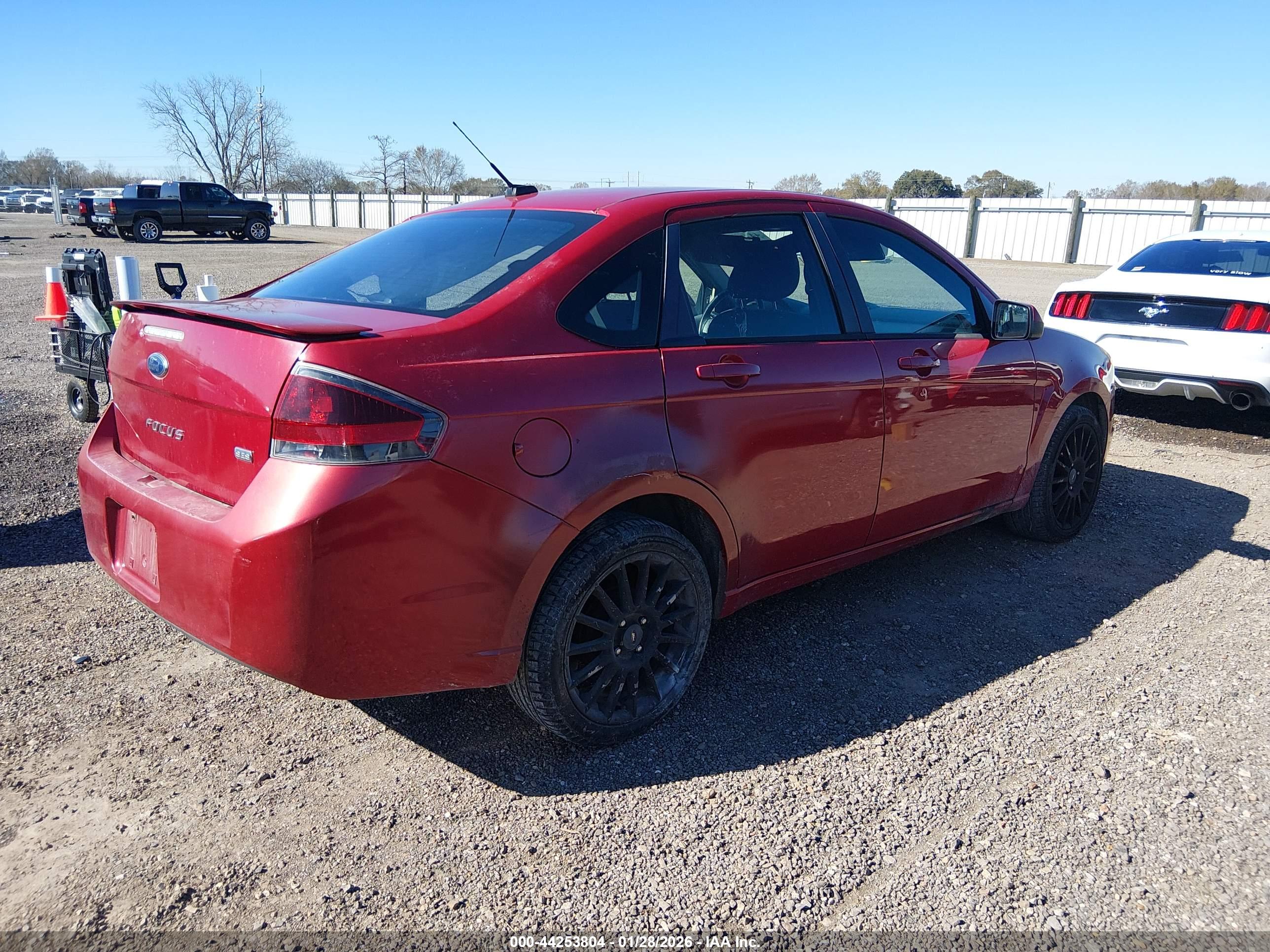 FORD FOCUS image 4