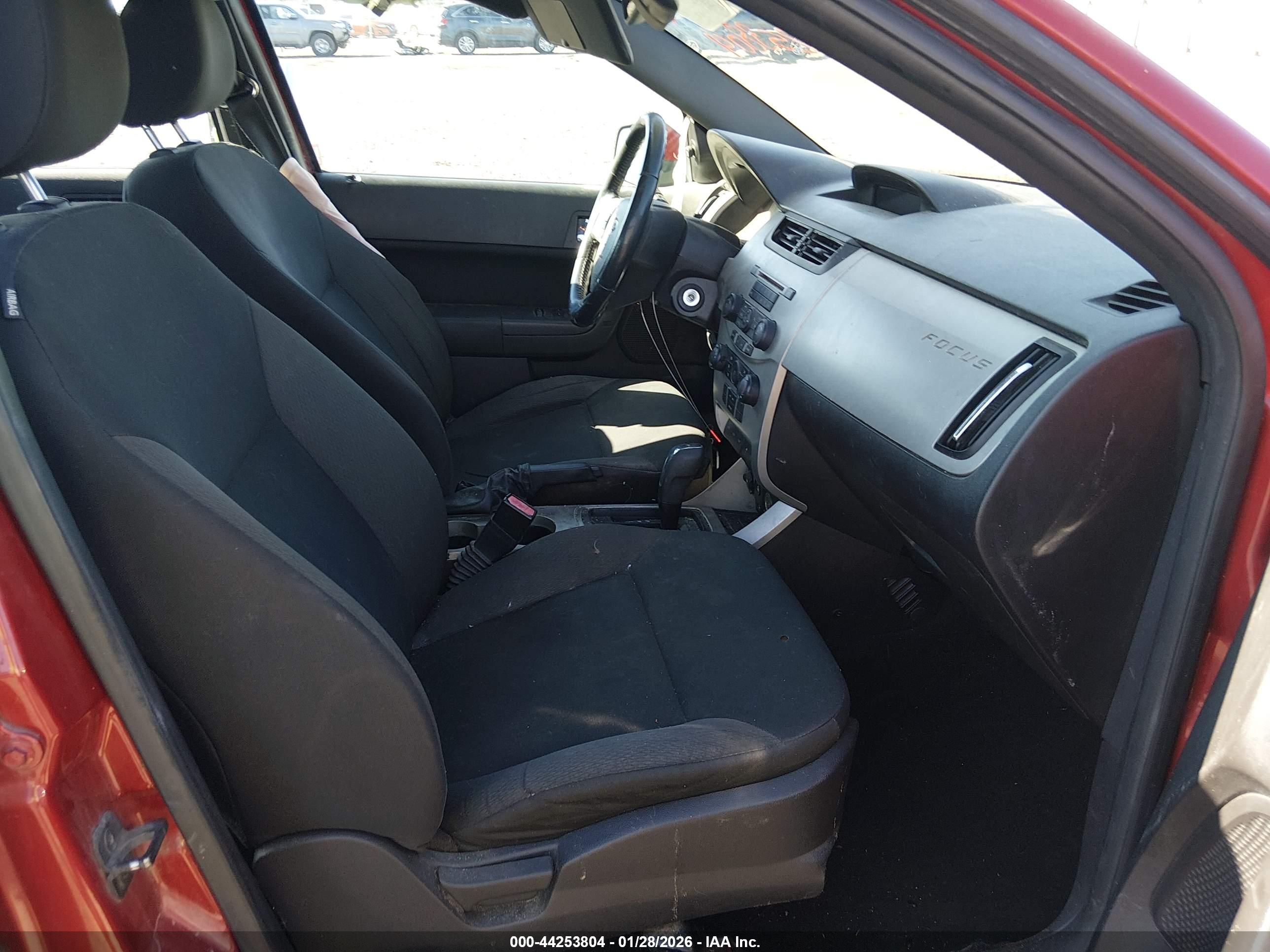 FORD FOCUS image 5