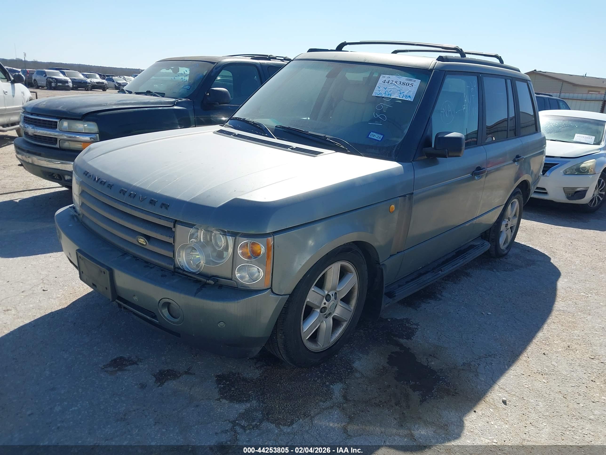 LAND ROVER image 2