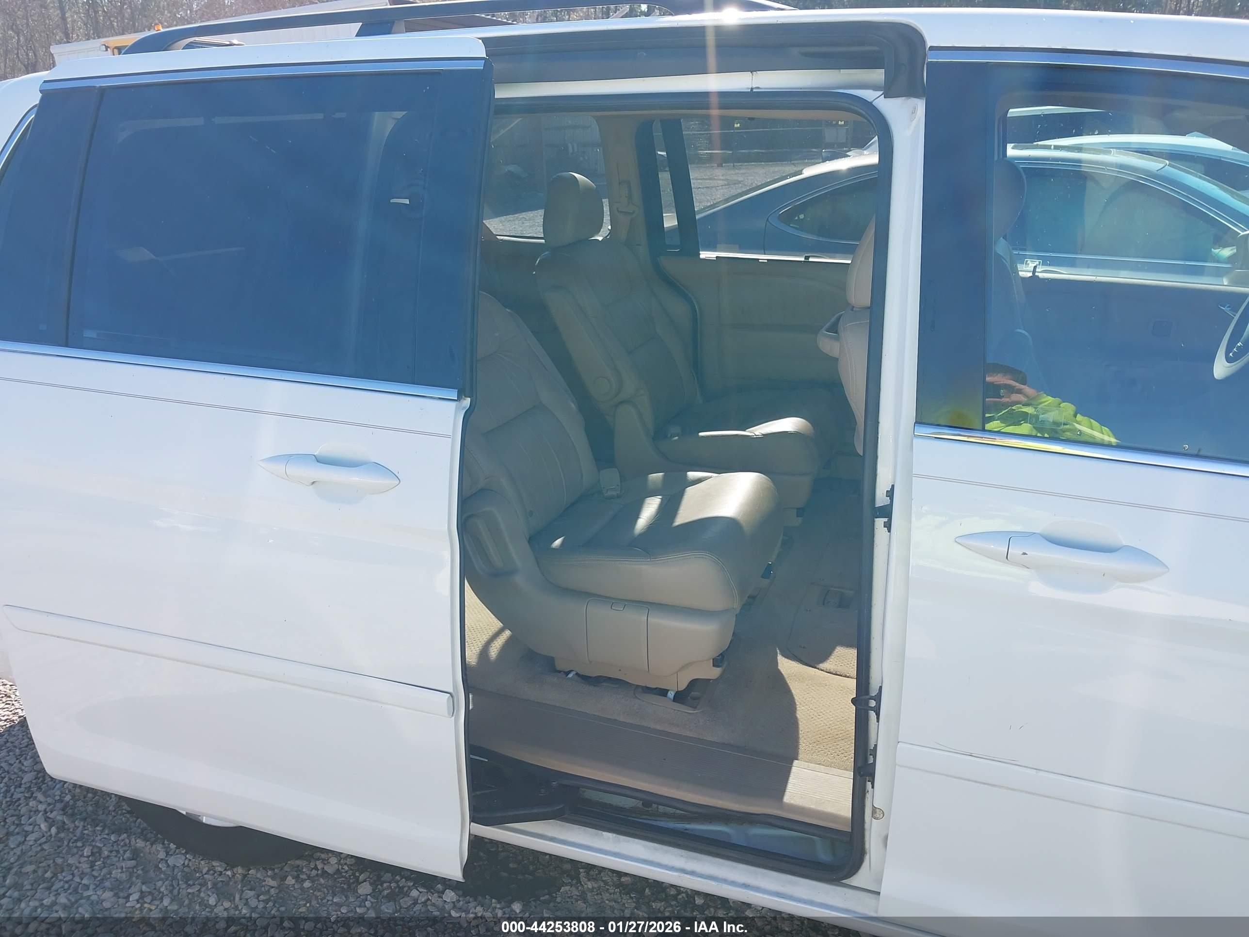 HONDA ODYSSEY image 8