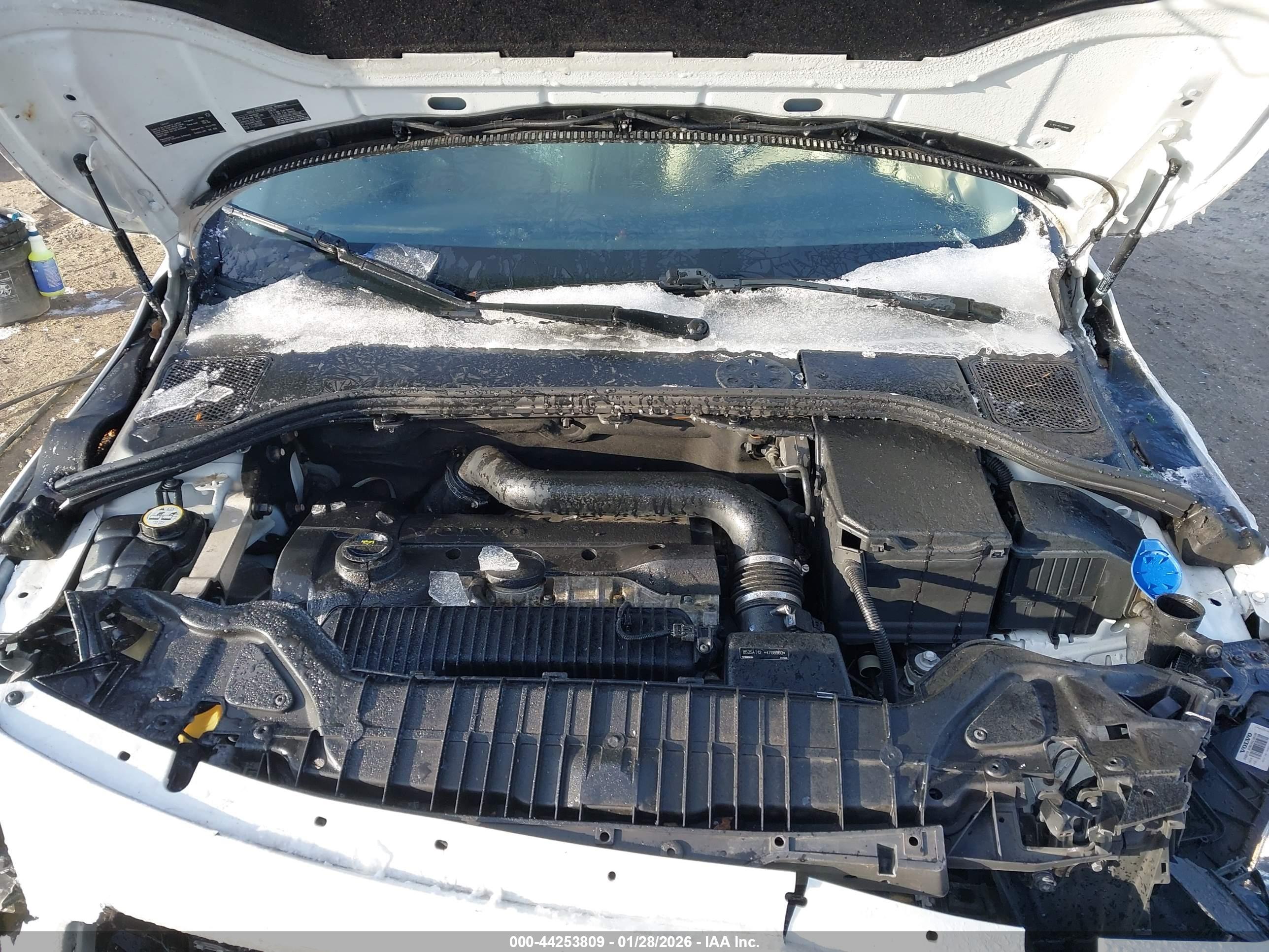 VOLVO S60 image 10
