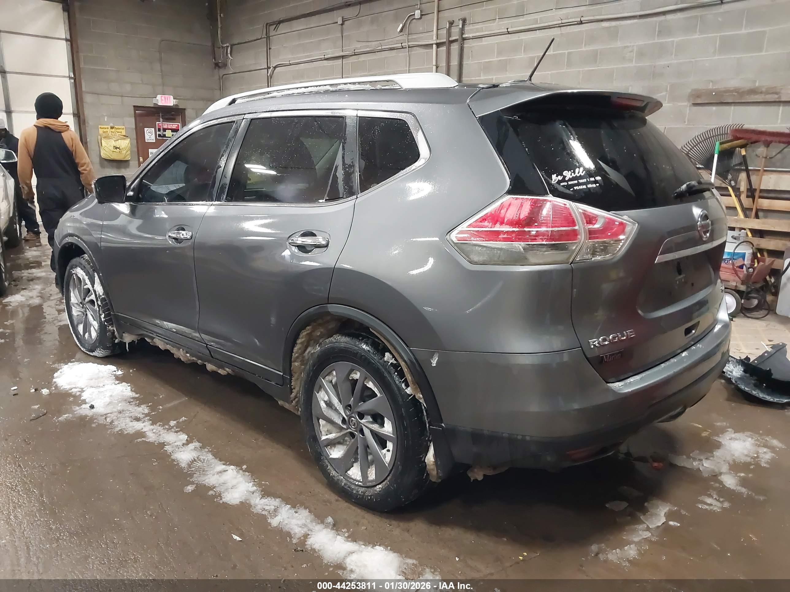 NISSAN ROGUE image 3