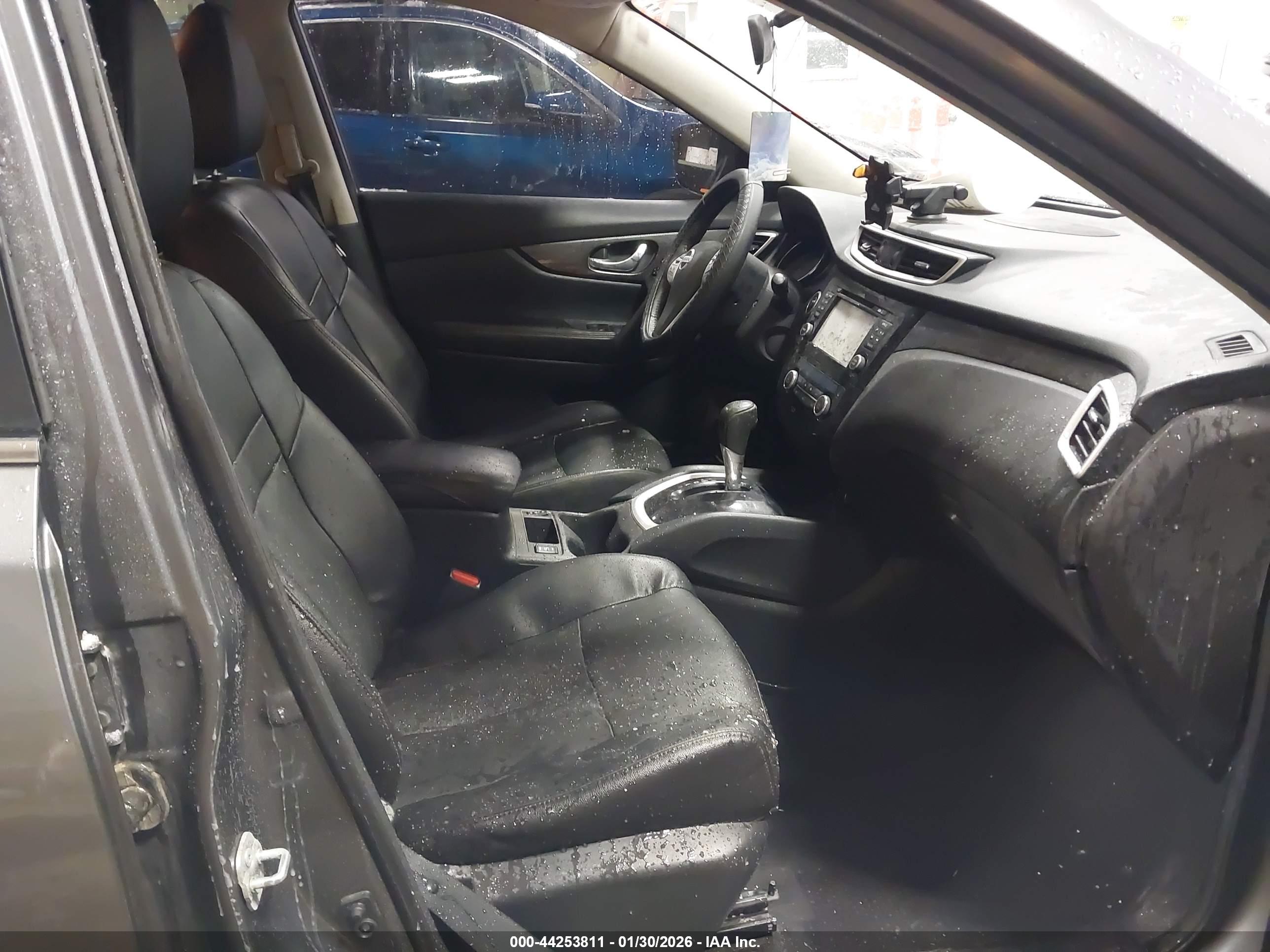 NISSAN ROGUE image 5