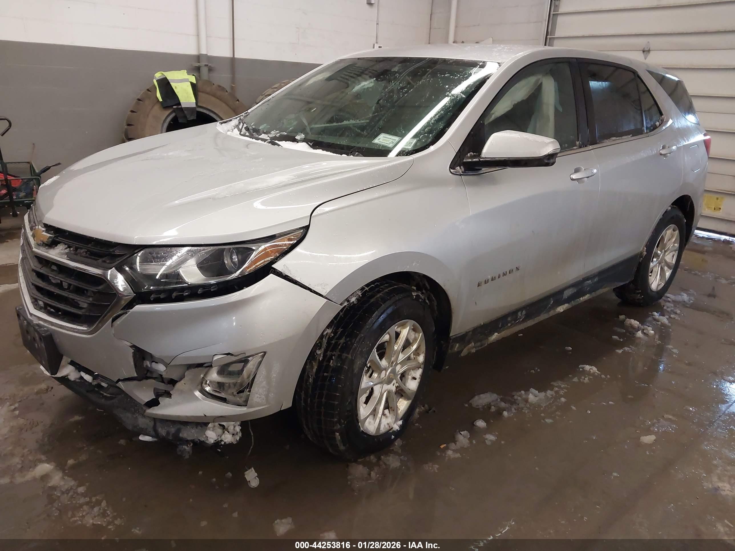 CHEVROLET EQUINOX image 2