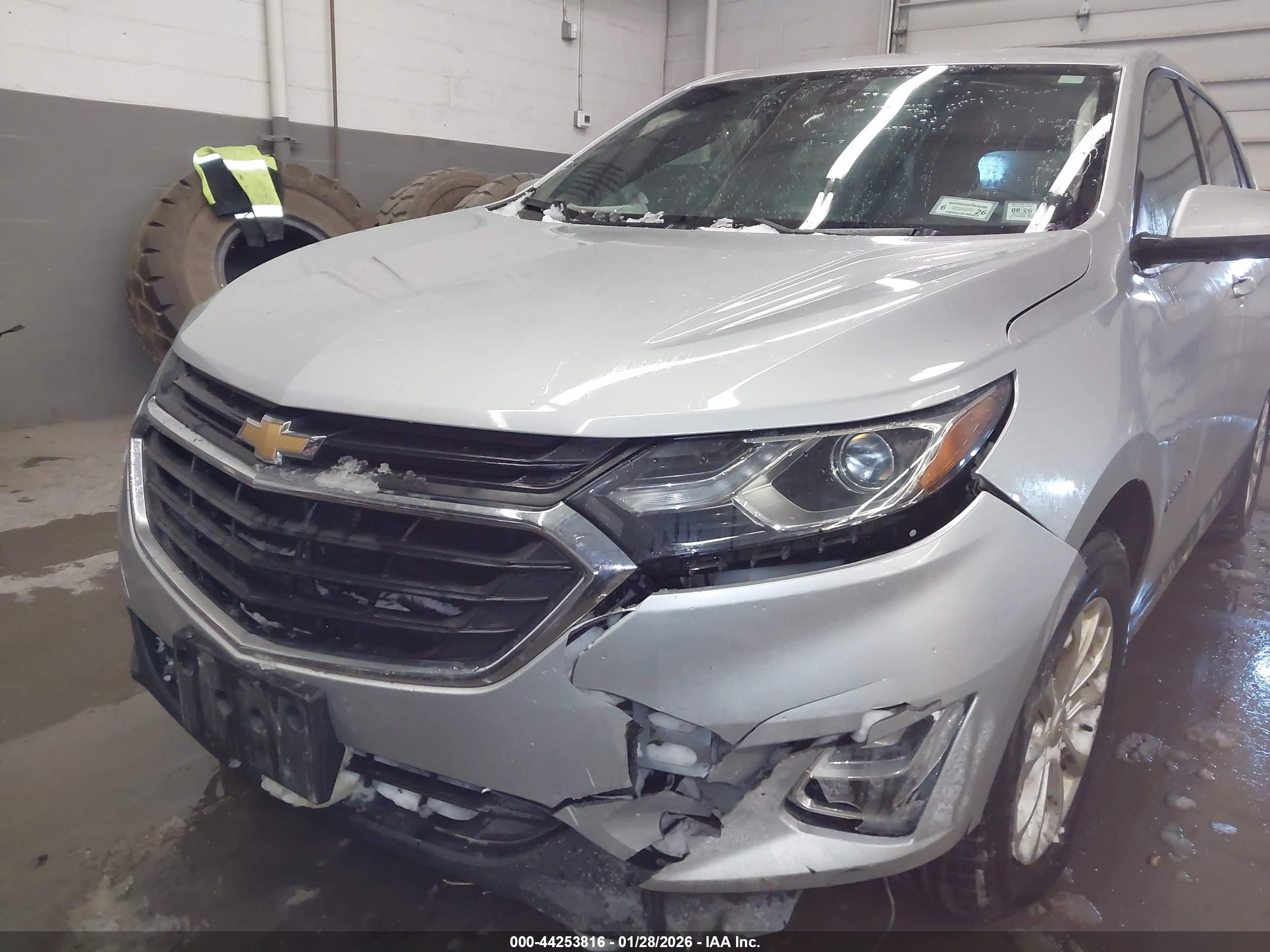 CHEVROLET EQUINOX image 6