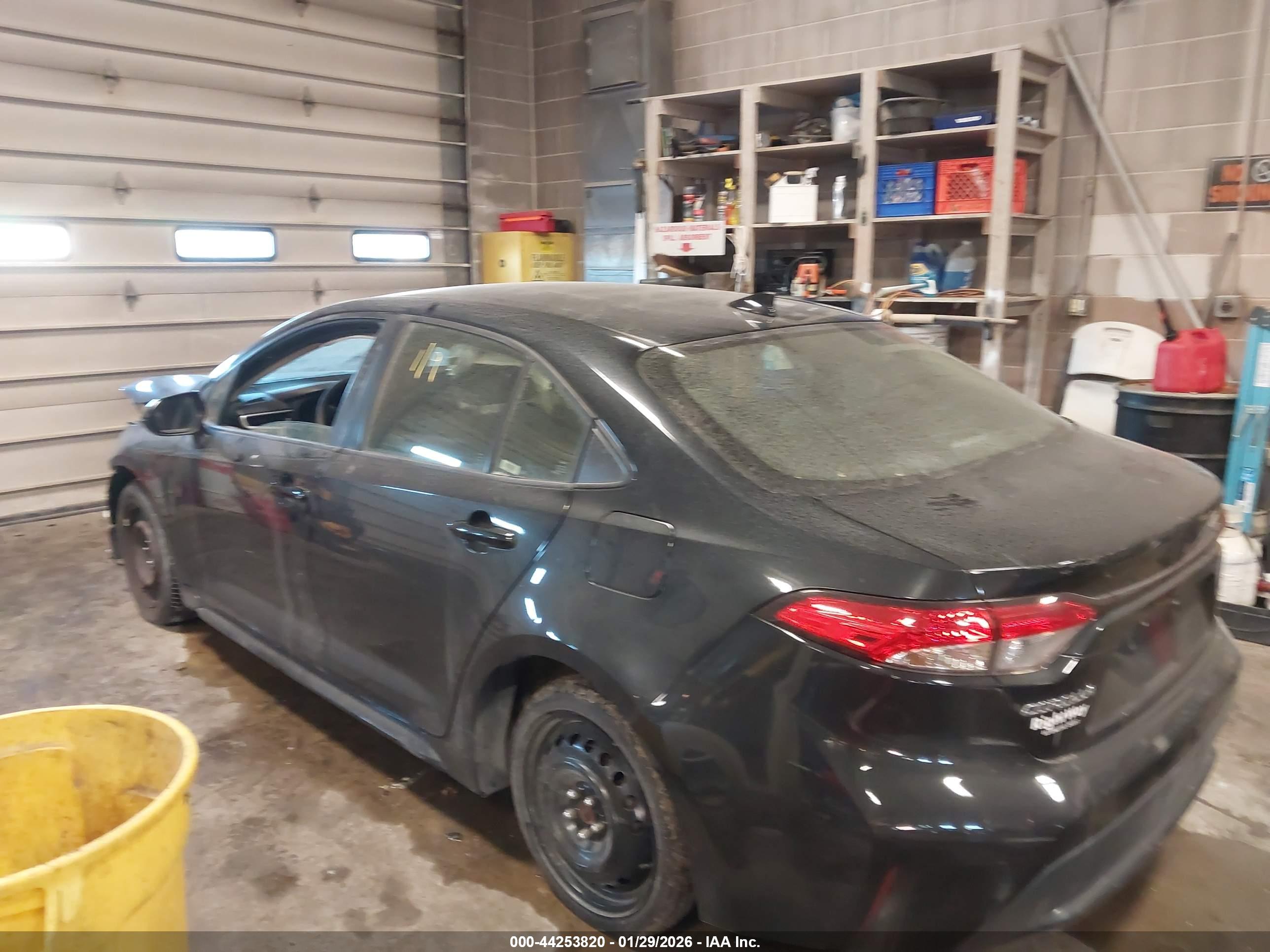 TOYOTA COROLLA image 3